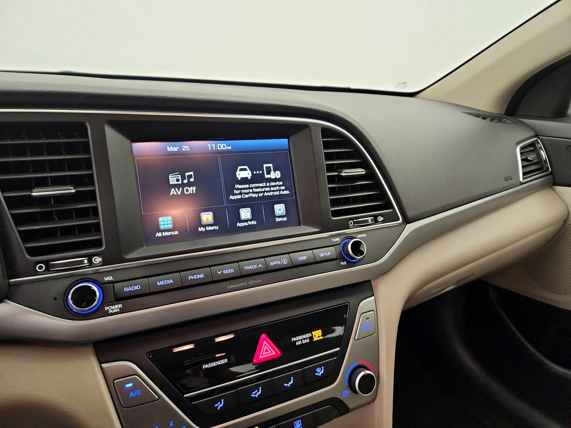 Thumbnail: 2017 Hyundai Elantra - 15