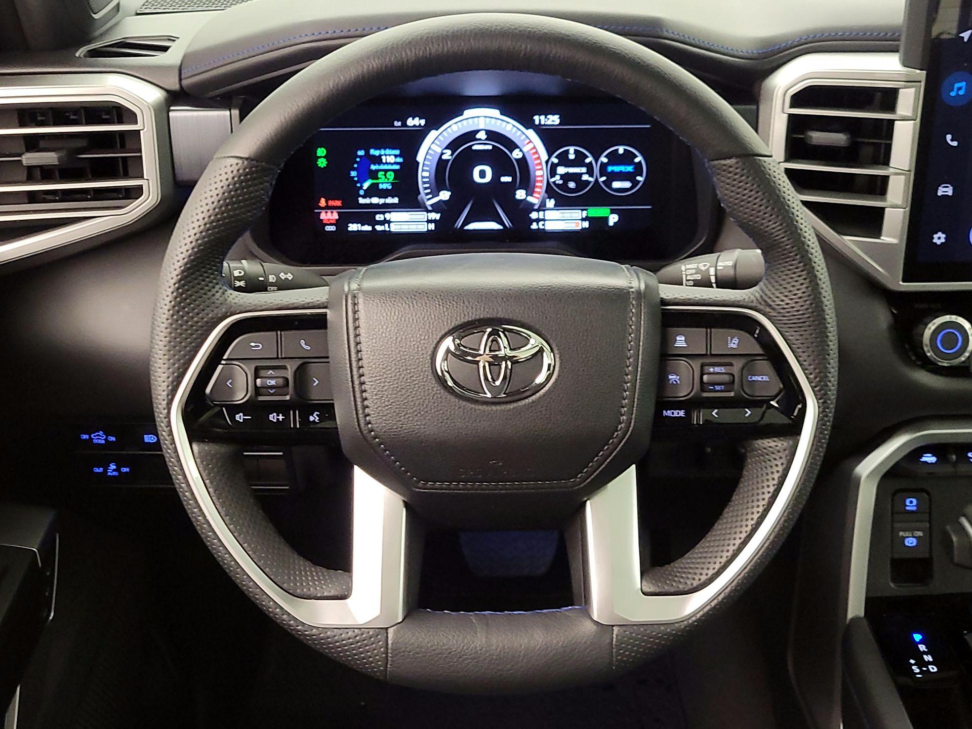 Thumbnail: 2024 Toyota Tundra - 10