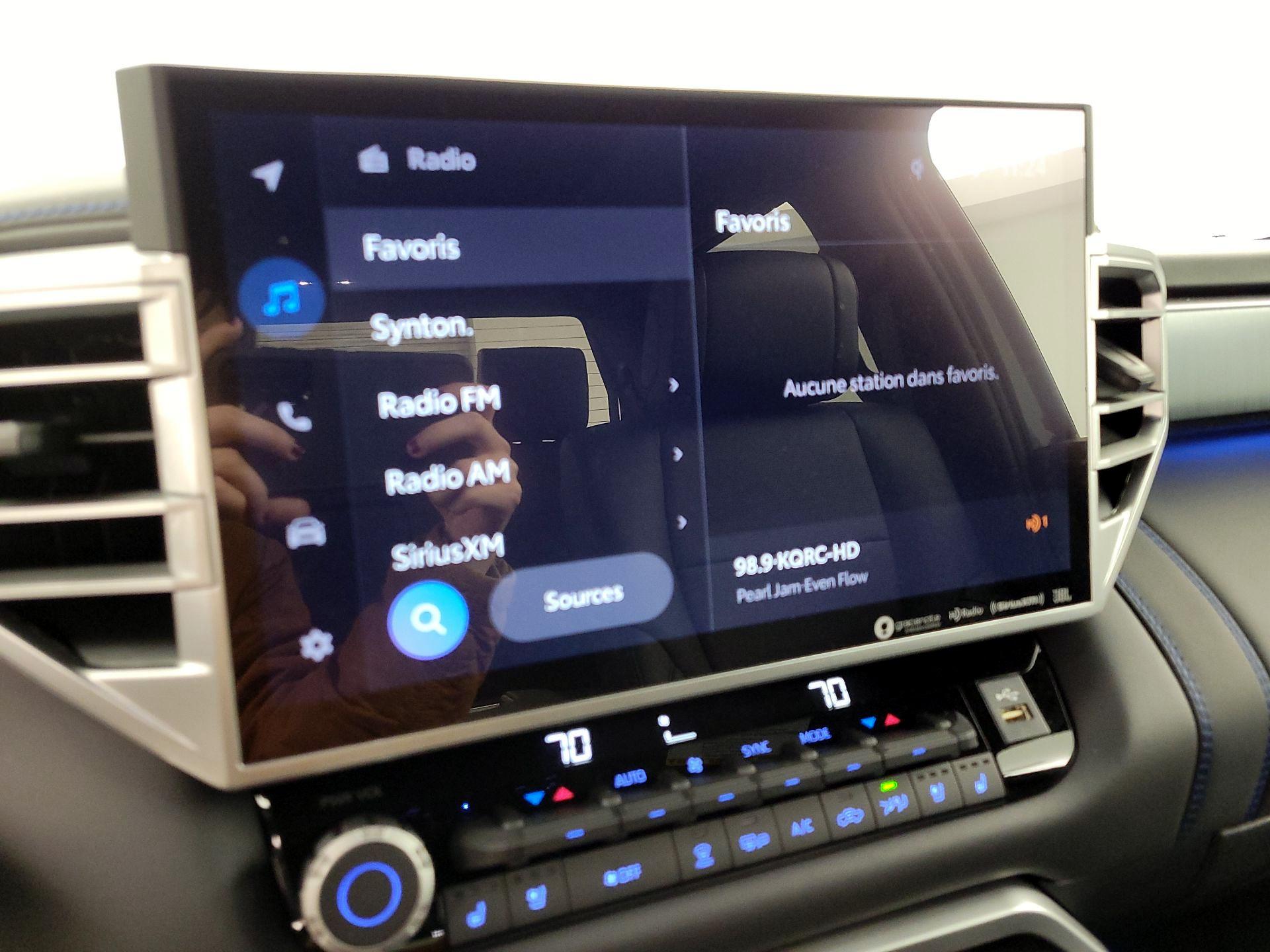 Thumbnail: 2024 Toyota Tundra - 15