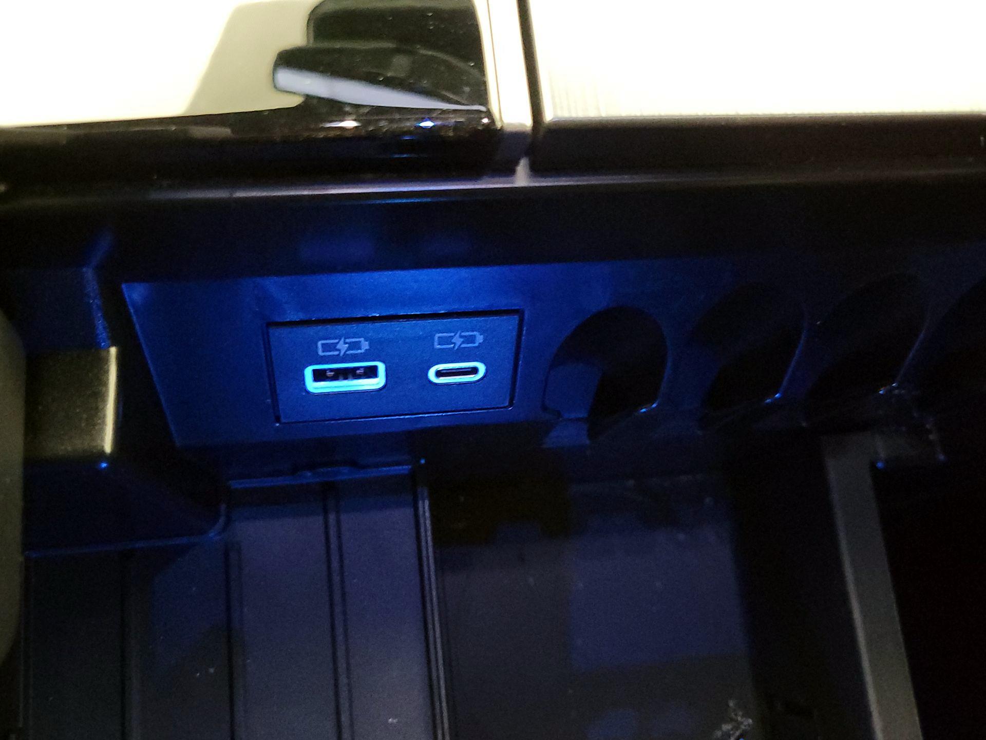 Thumbnail: 2024 Toyota Tundra - 18