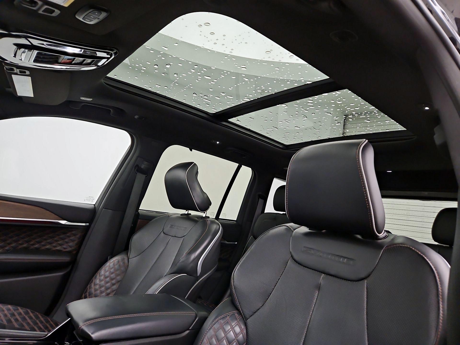 Thumbnail: 2022 Jeep Grand Cherokee - 20