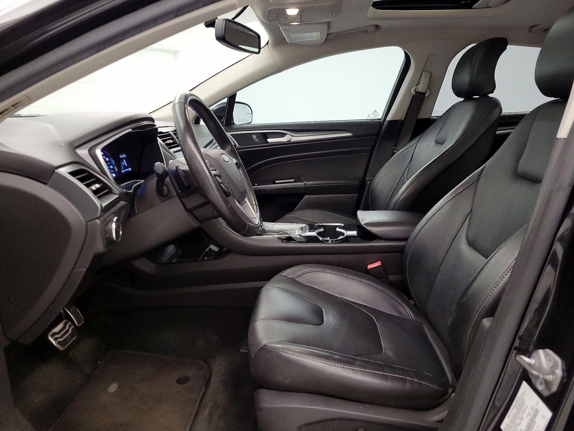 Thumbnail: 2015 Ford Fusion - 11