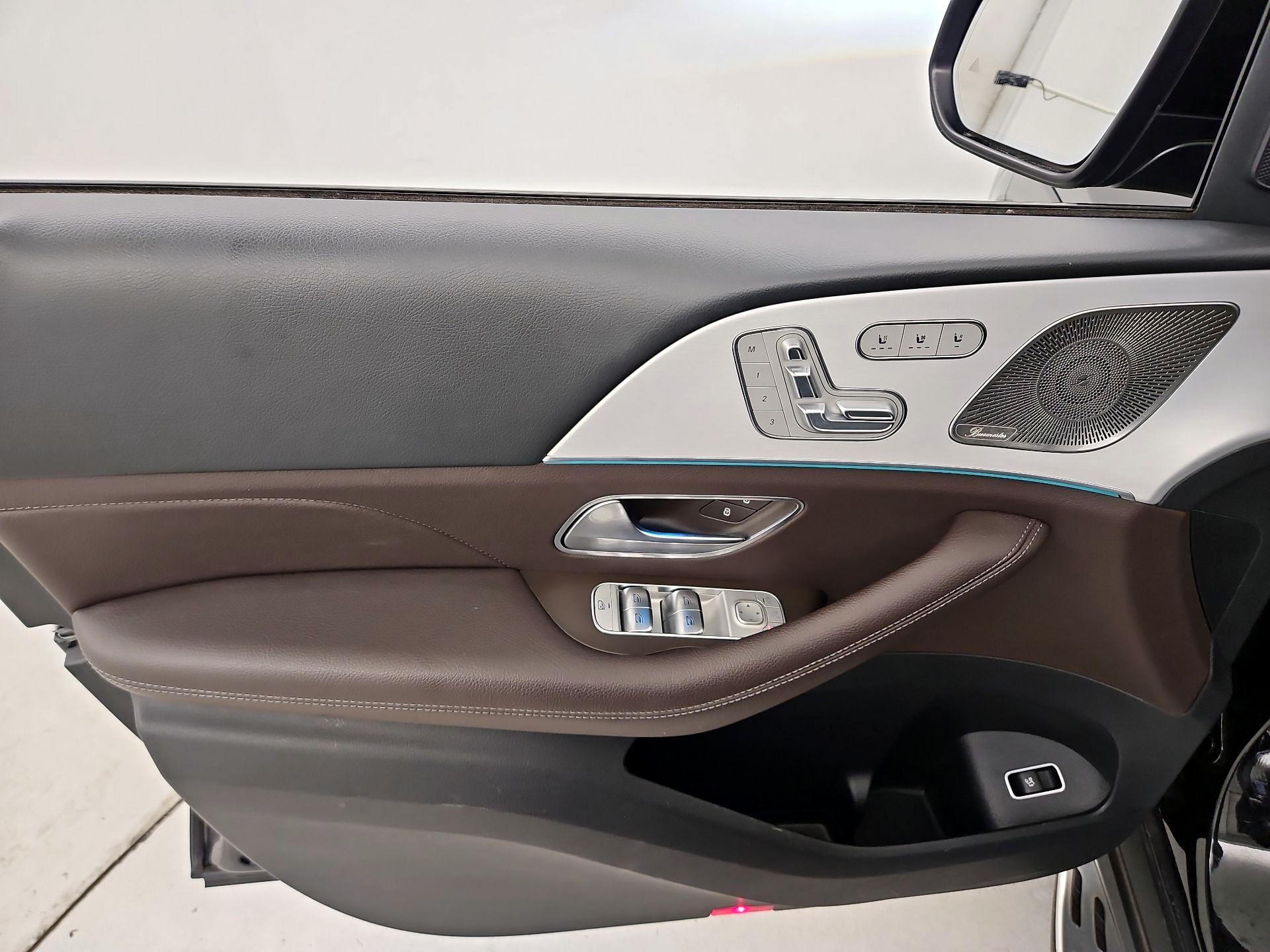 Thumbnail: 2022 Mercedes-Benz GLS - 12