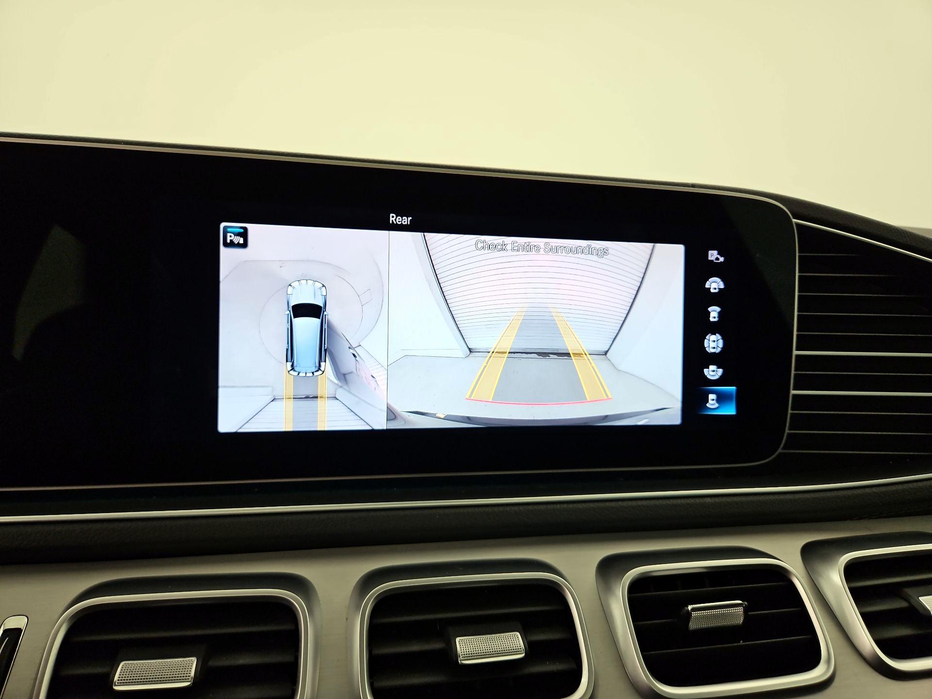 Thumbnail: 2022 Mercedes-Benz GLS - 15