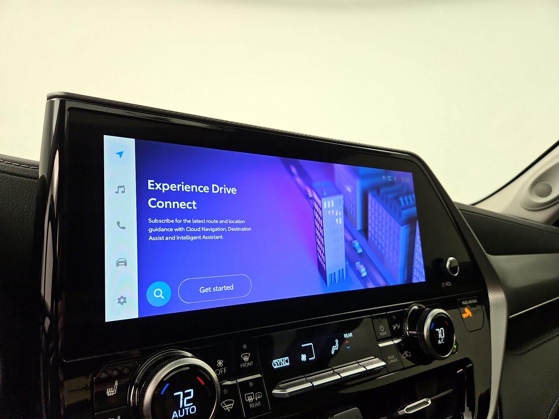 Thumbnail: 2023 Toyota Highlander - 14