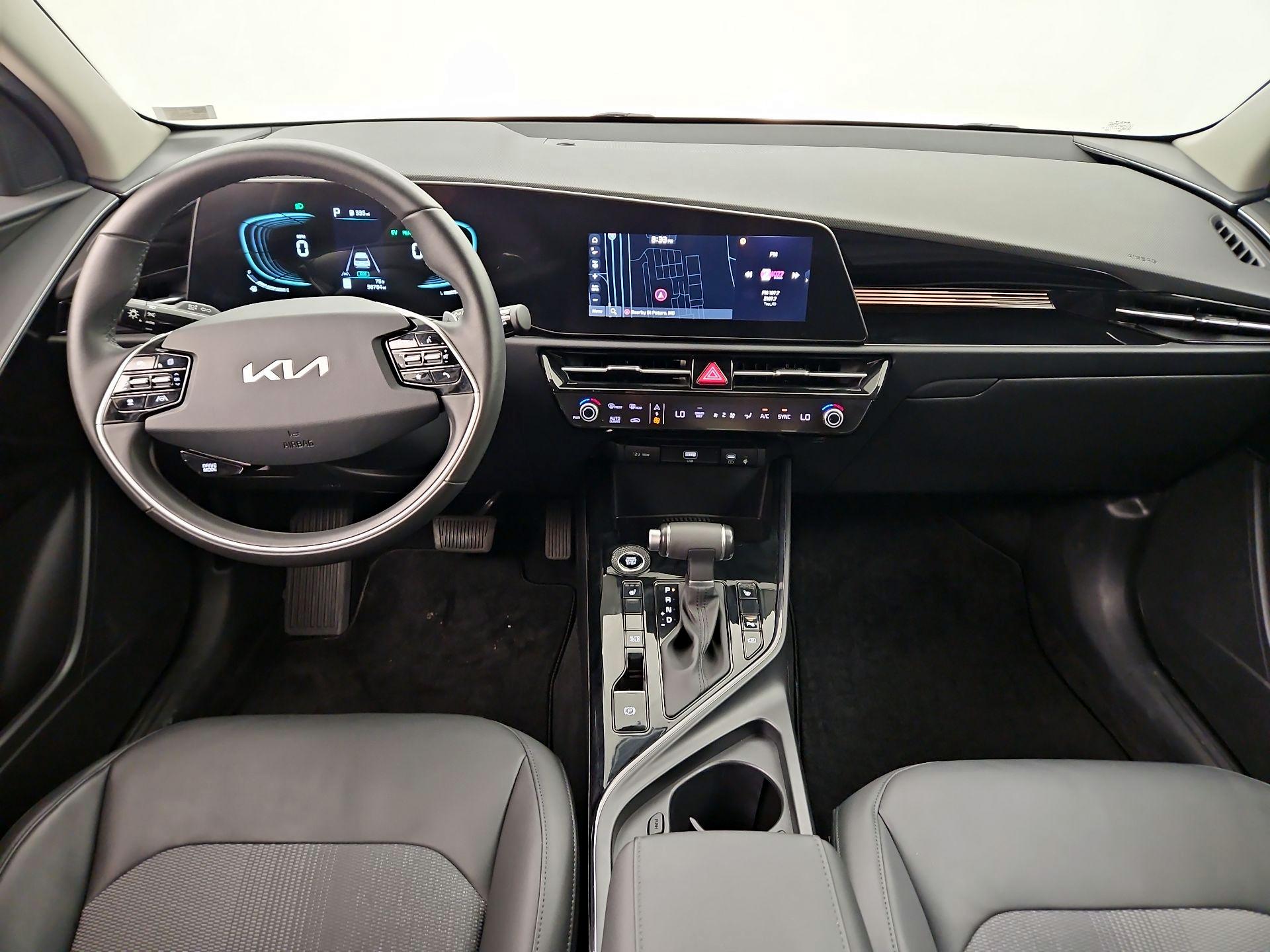 Thumbnail: 2024 Kia Niro - 9