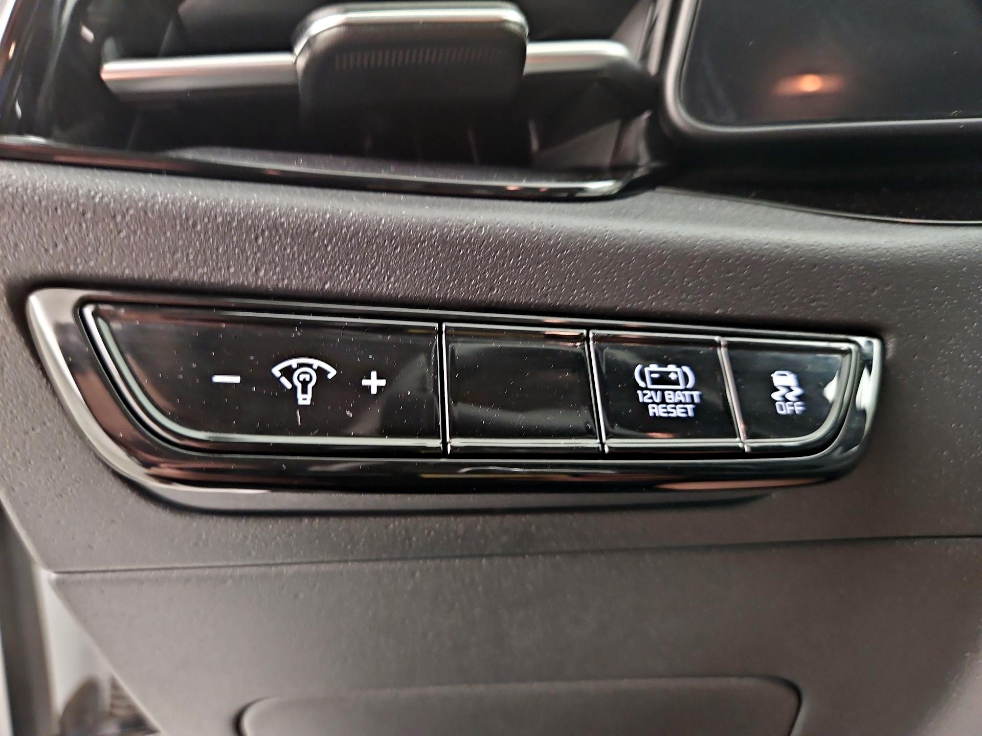 Thumbnail: 2024 Kia Niro - 13