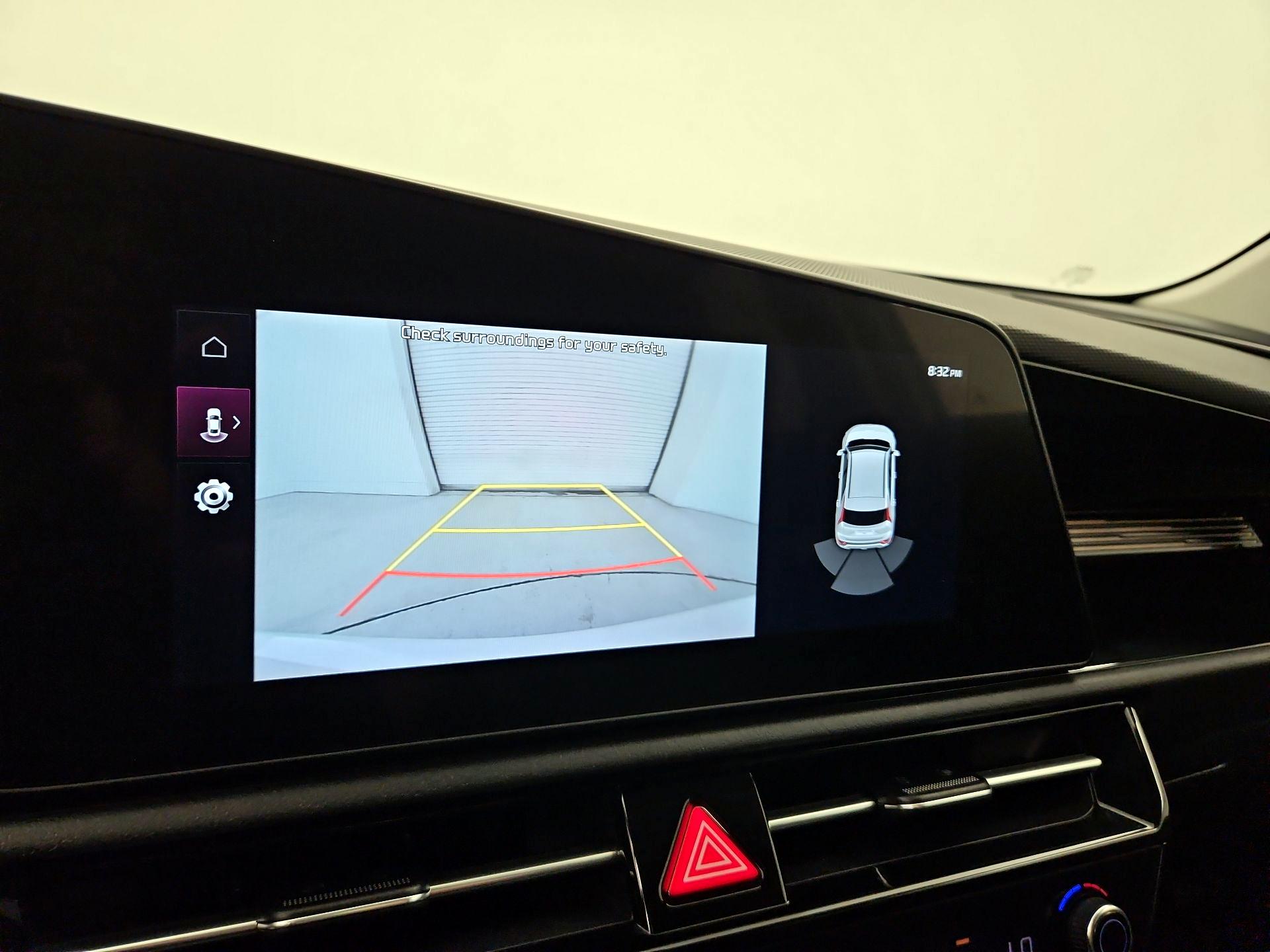 Thumbnail: 2024 Kia Niro - 15