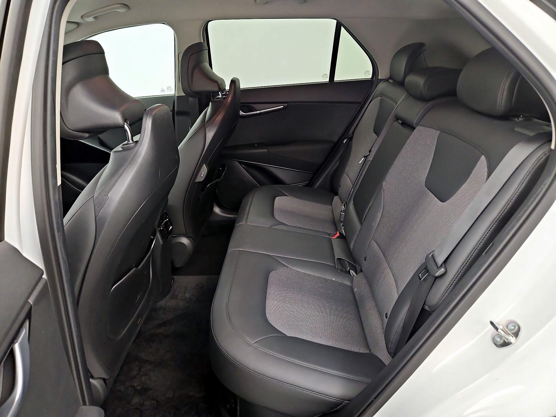 Thumbnail: 2024 Kia Niro - 20