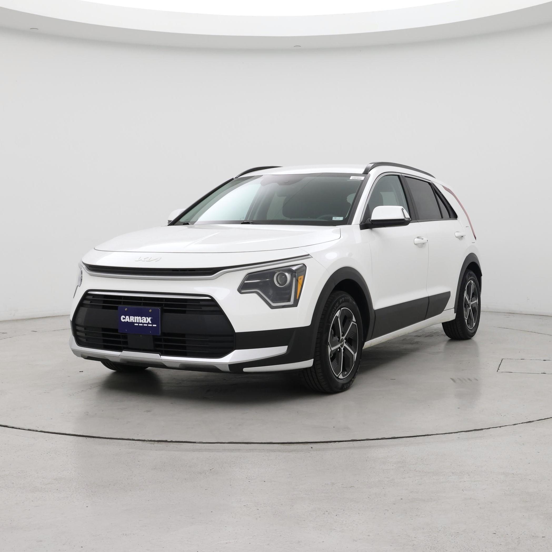 Thumbnail: 2024 Kia Niro - 4