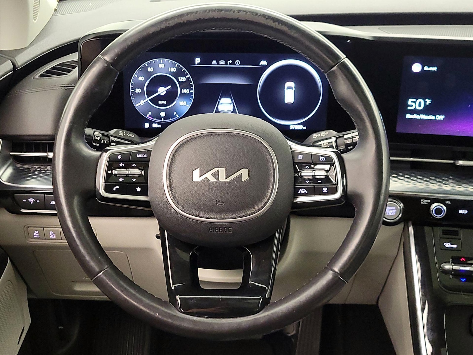 2022 Kia Carnival SX Prestige - Photo 11