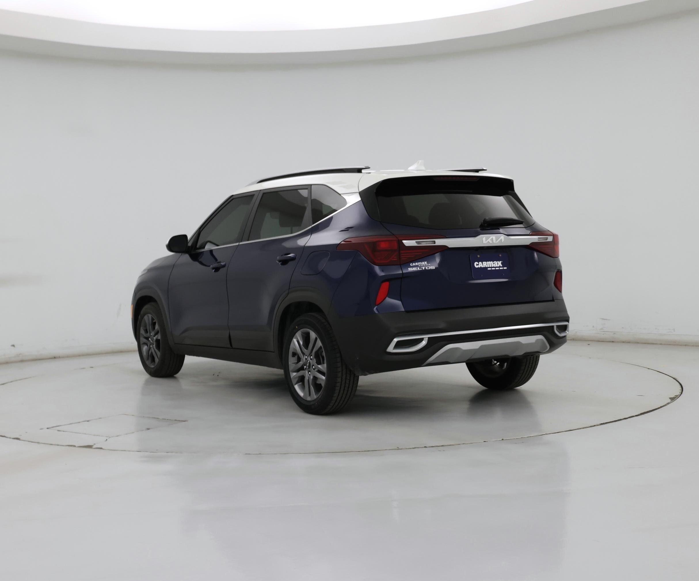 Thumbnail: 2023 Kia Seltos - 2