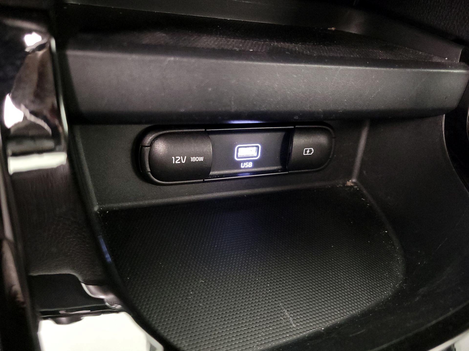 Thumbnail: 2023 Kia Seltos - 19