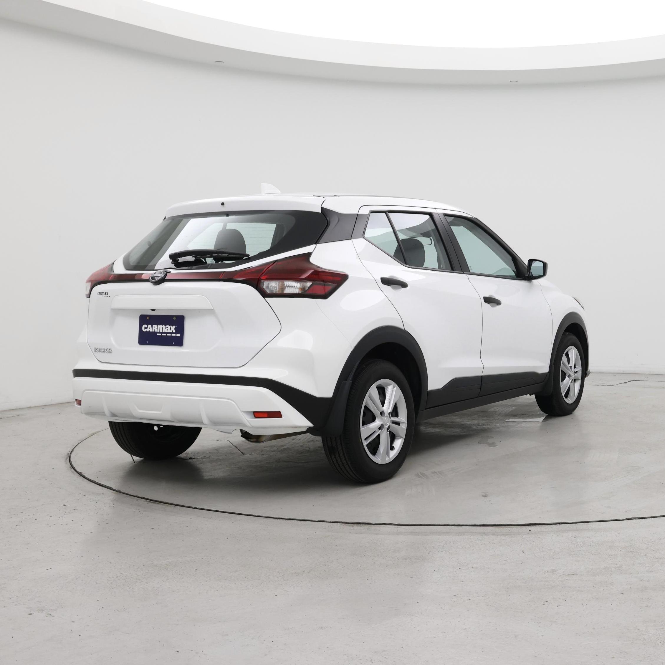 Thumbnail: 2025 Nissan Kicks - 8