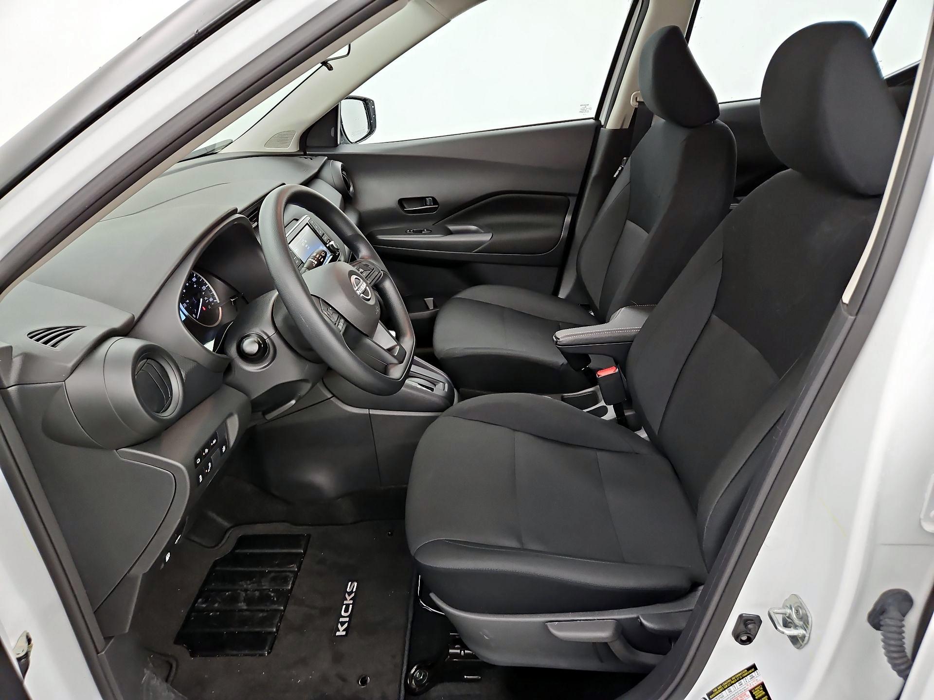 Thumbnail: 2025 Nissan Kicks - 11