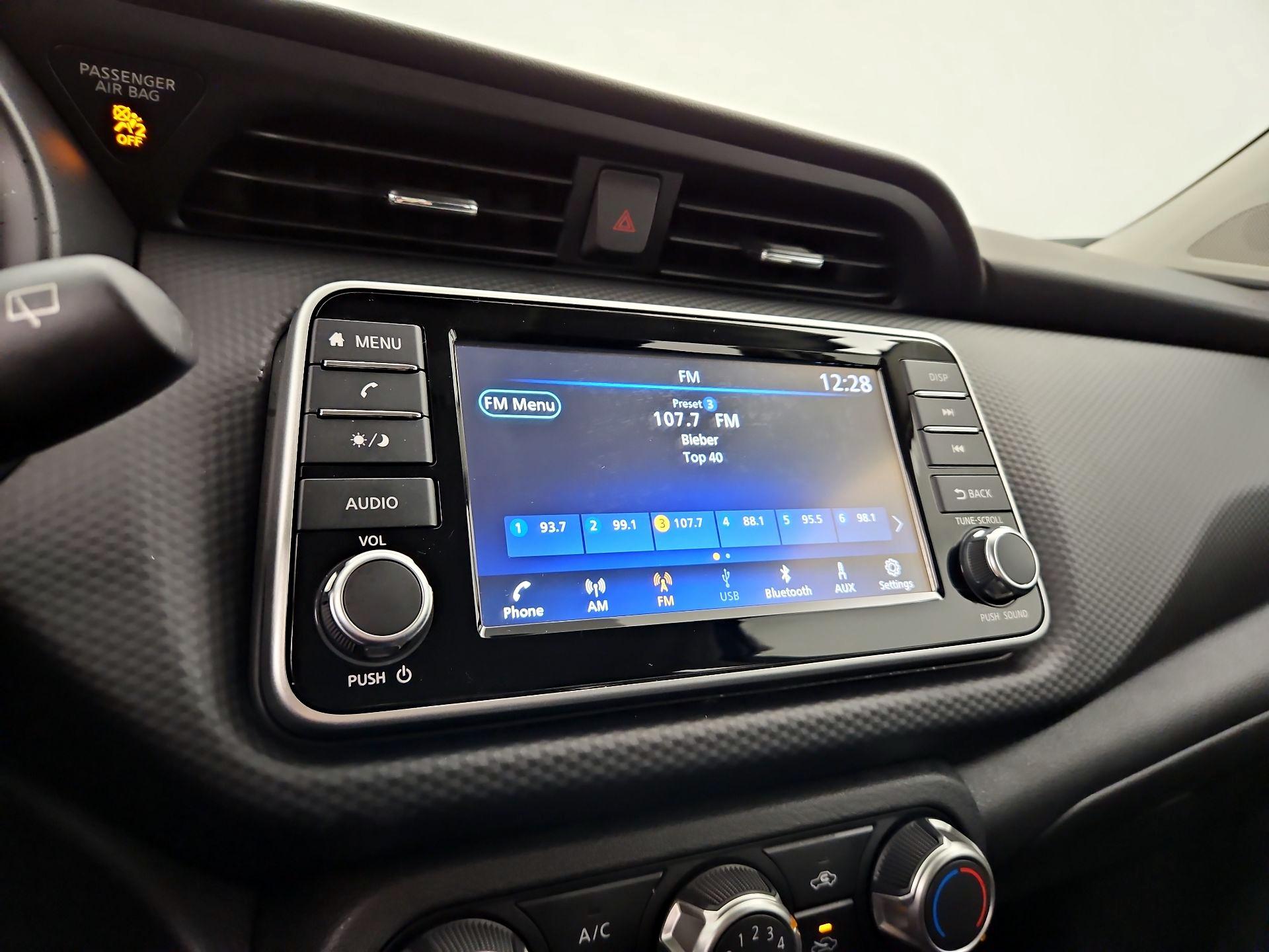 Thumbnail: 2025 Nissan Kicks - 15