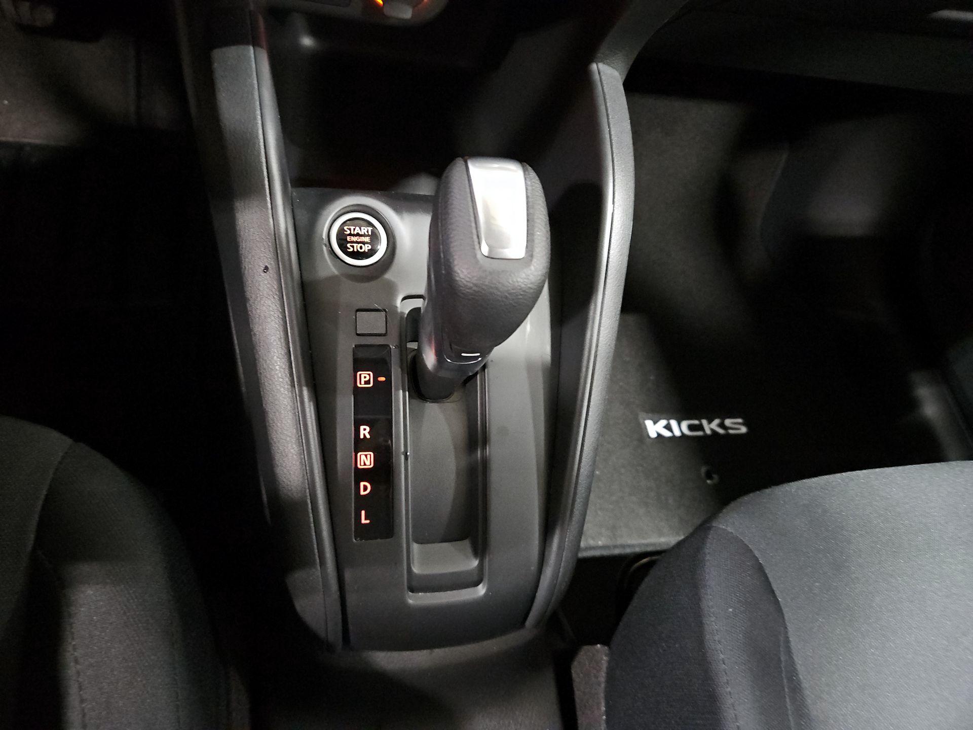 Thumbnail: 2025 Nissan Kicks - 17