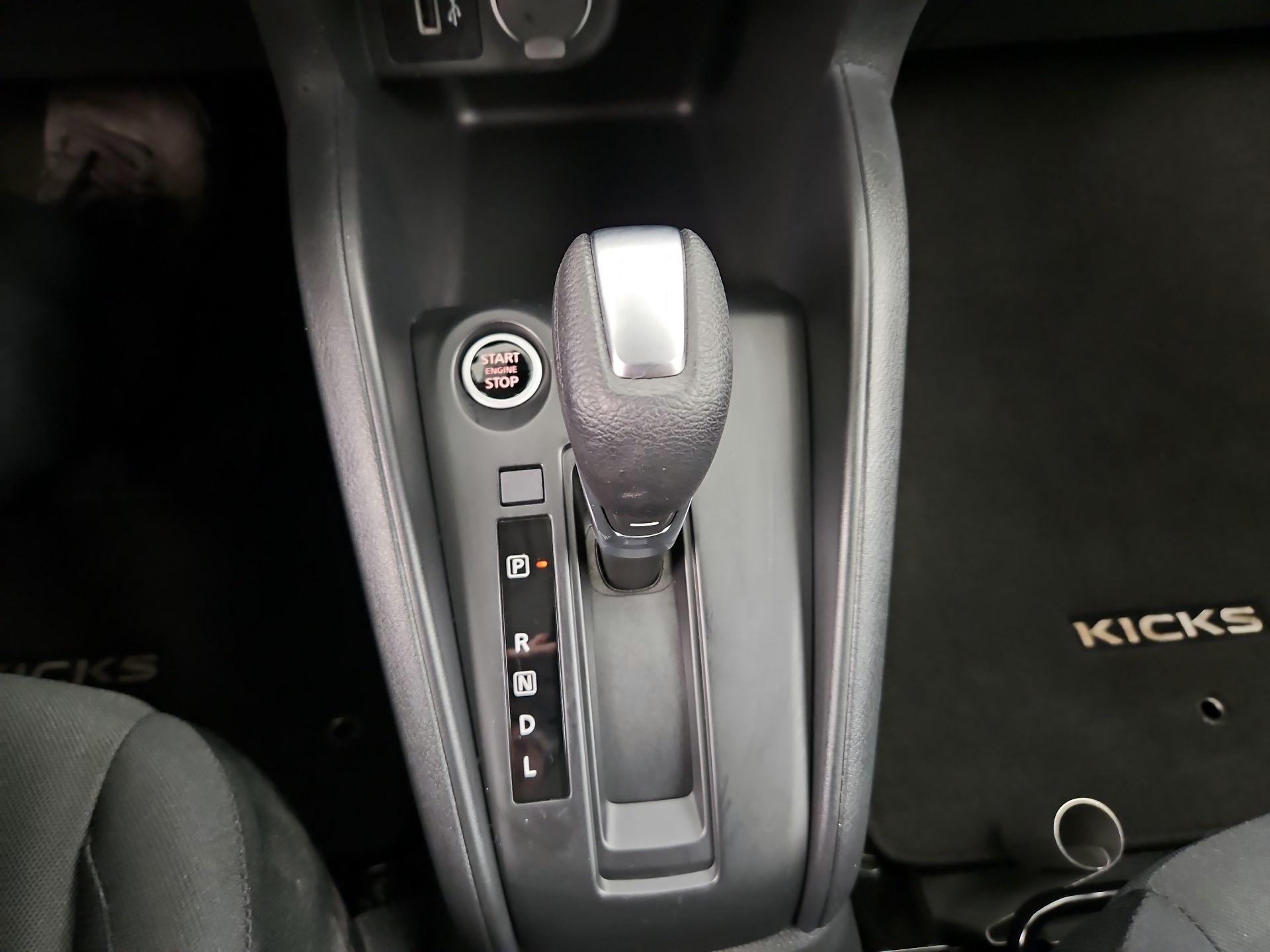 Thumbnail: 2025 Nissan Kicks - 17