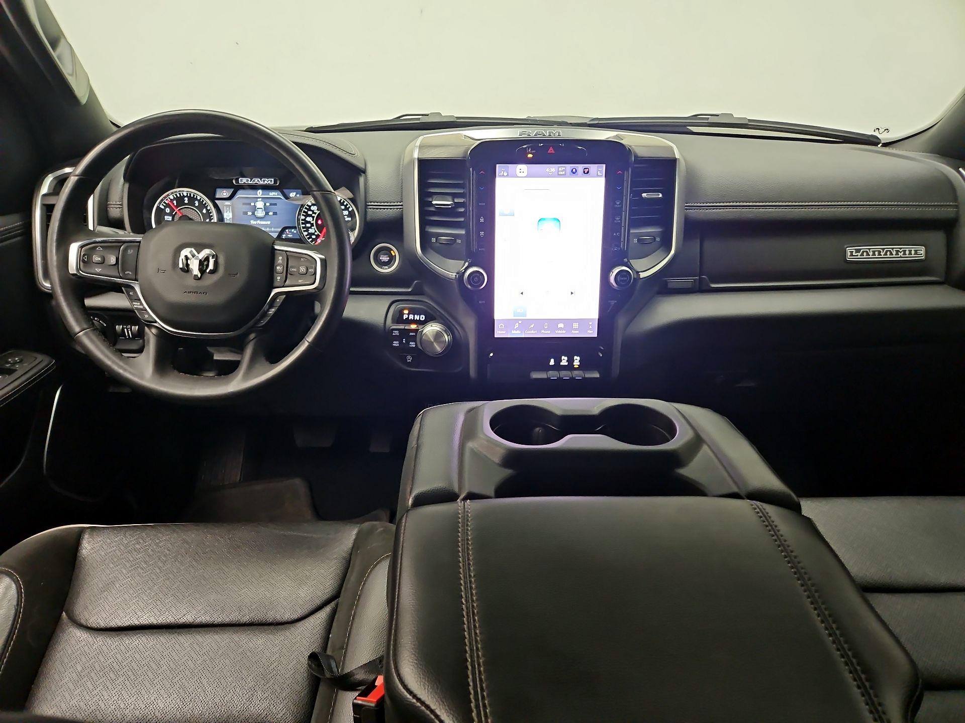 Thumbnail: 2025 RAM 1500 - 9