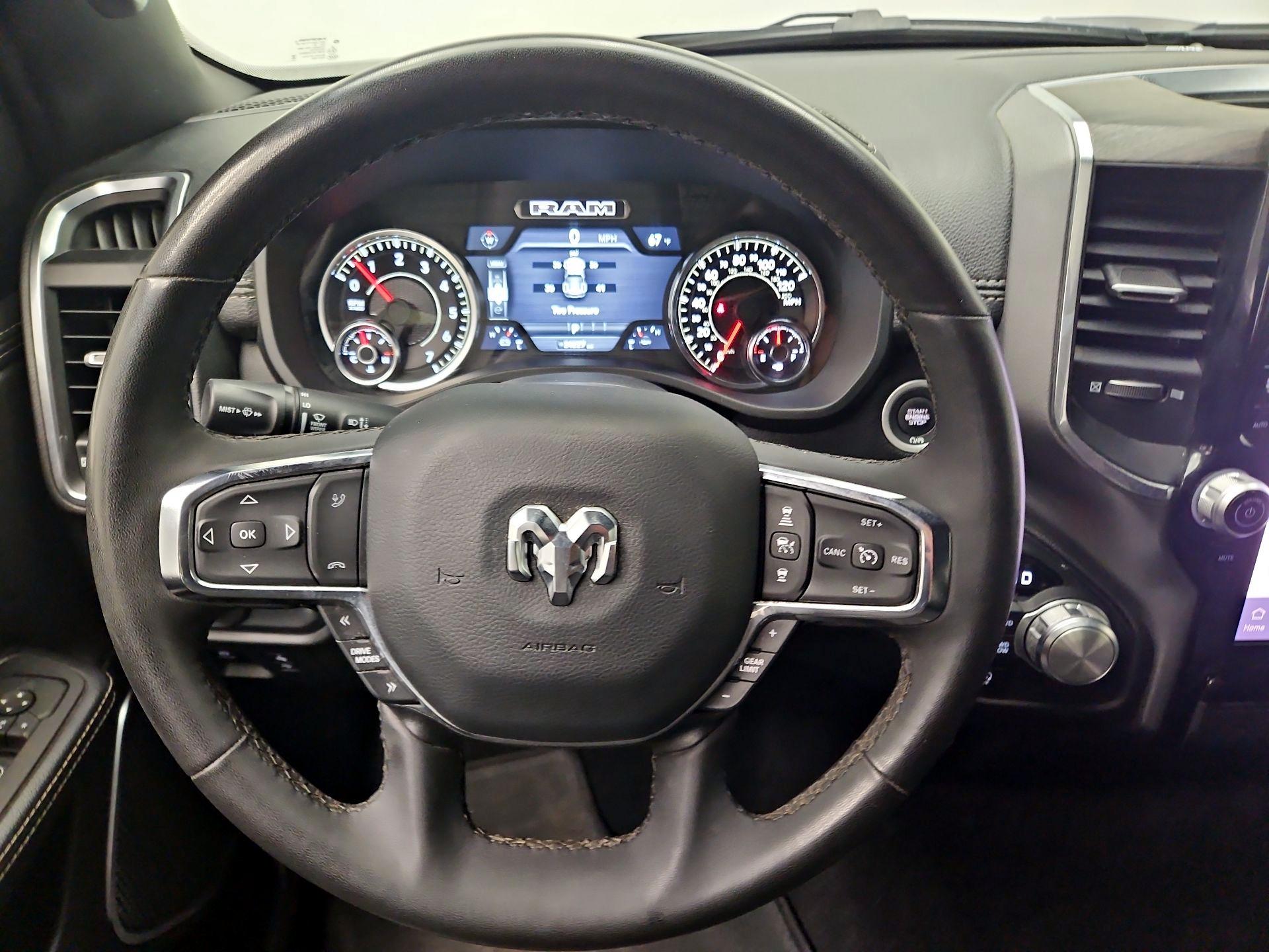 Thumbnail: 2025 RAM 1500 - 10