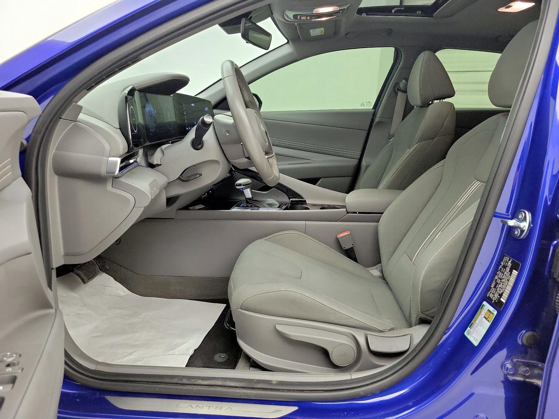 Thumbnail: 2025 Hyundai Elantra - 11