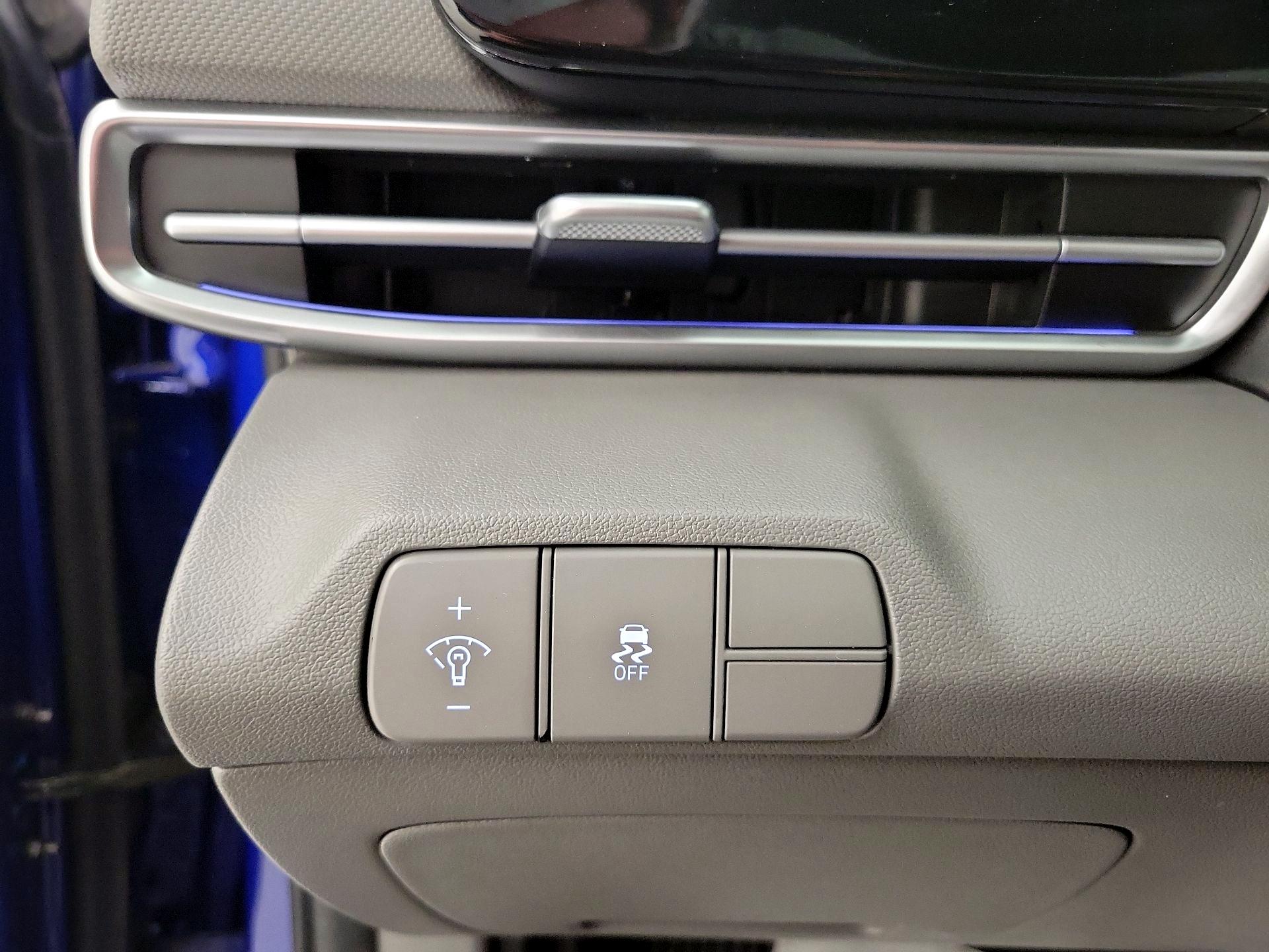 Thumbnail: 2025 Hyundai Elantra - 13