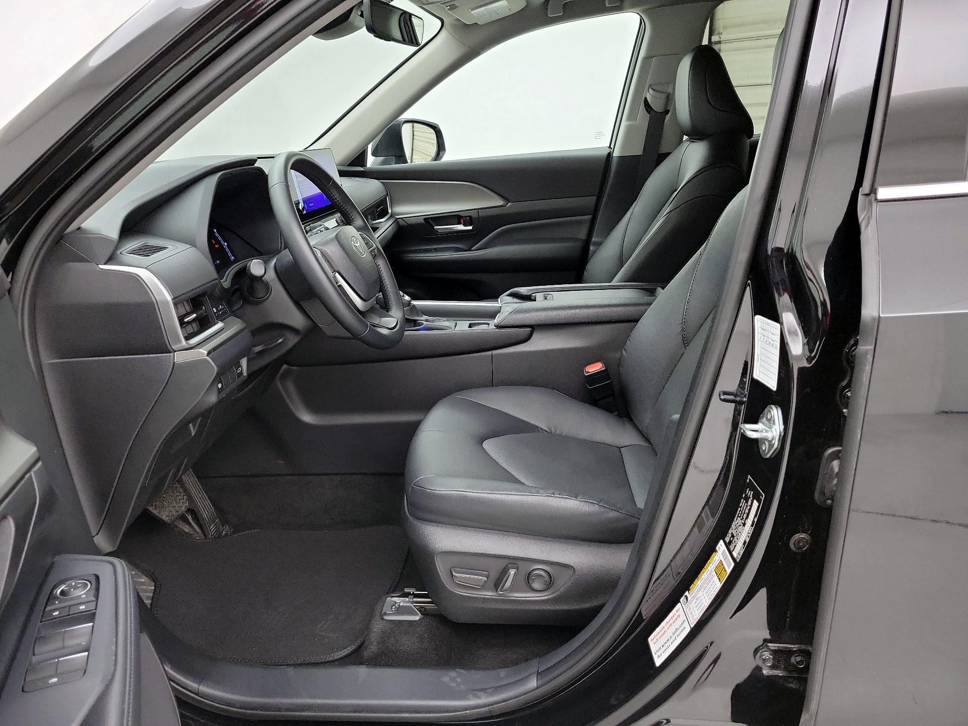 Thumbnail: 2025 Toyota Grand Highlander - 11