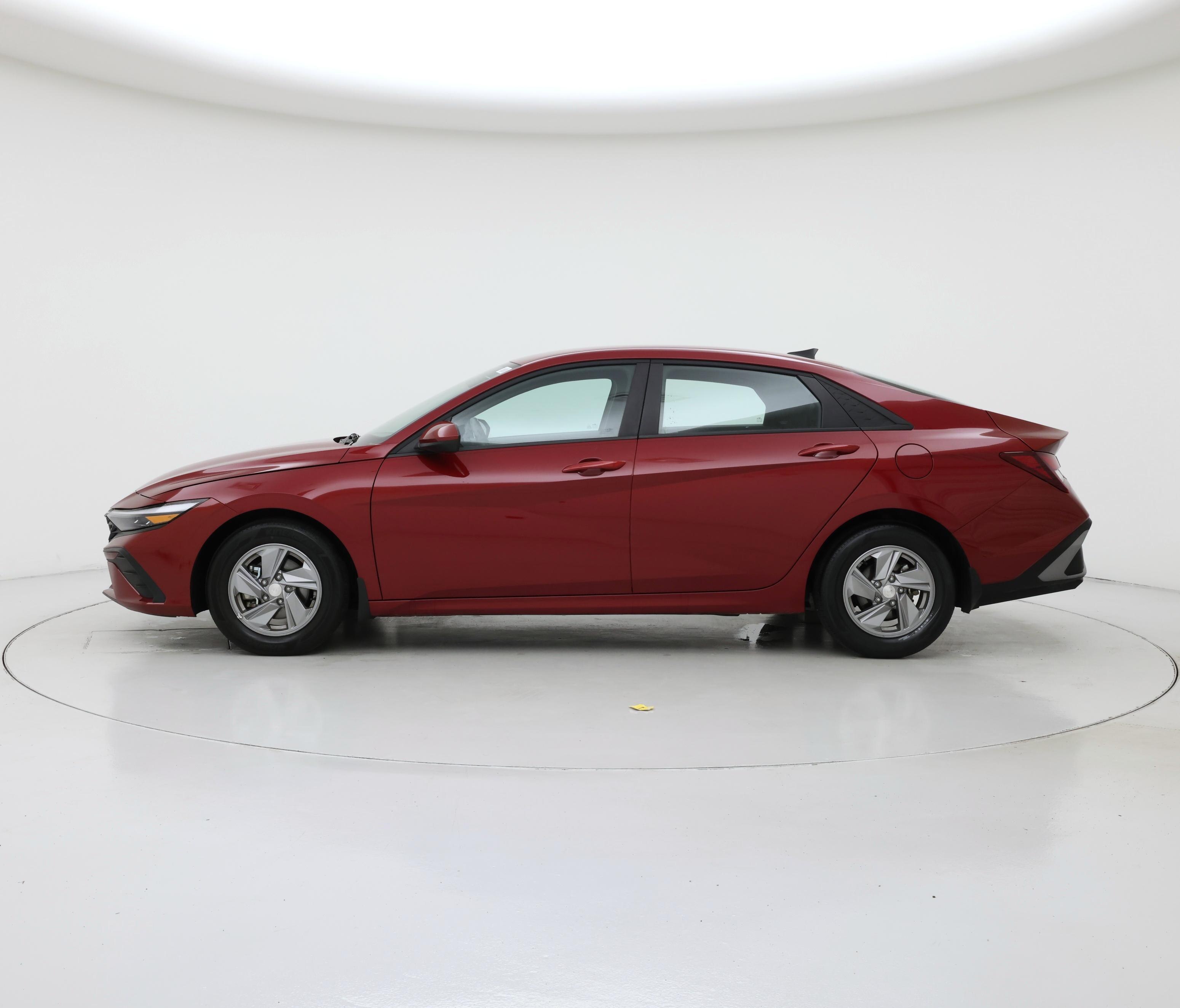 Thumbnail: 2024 Hyundai Elantra - 3