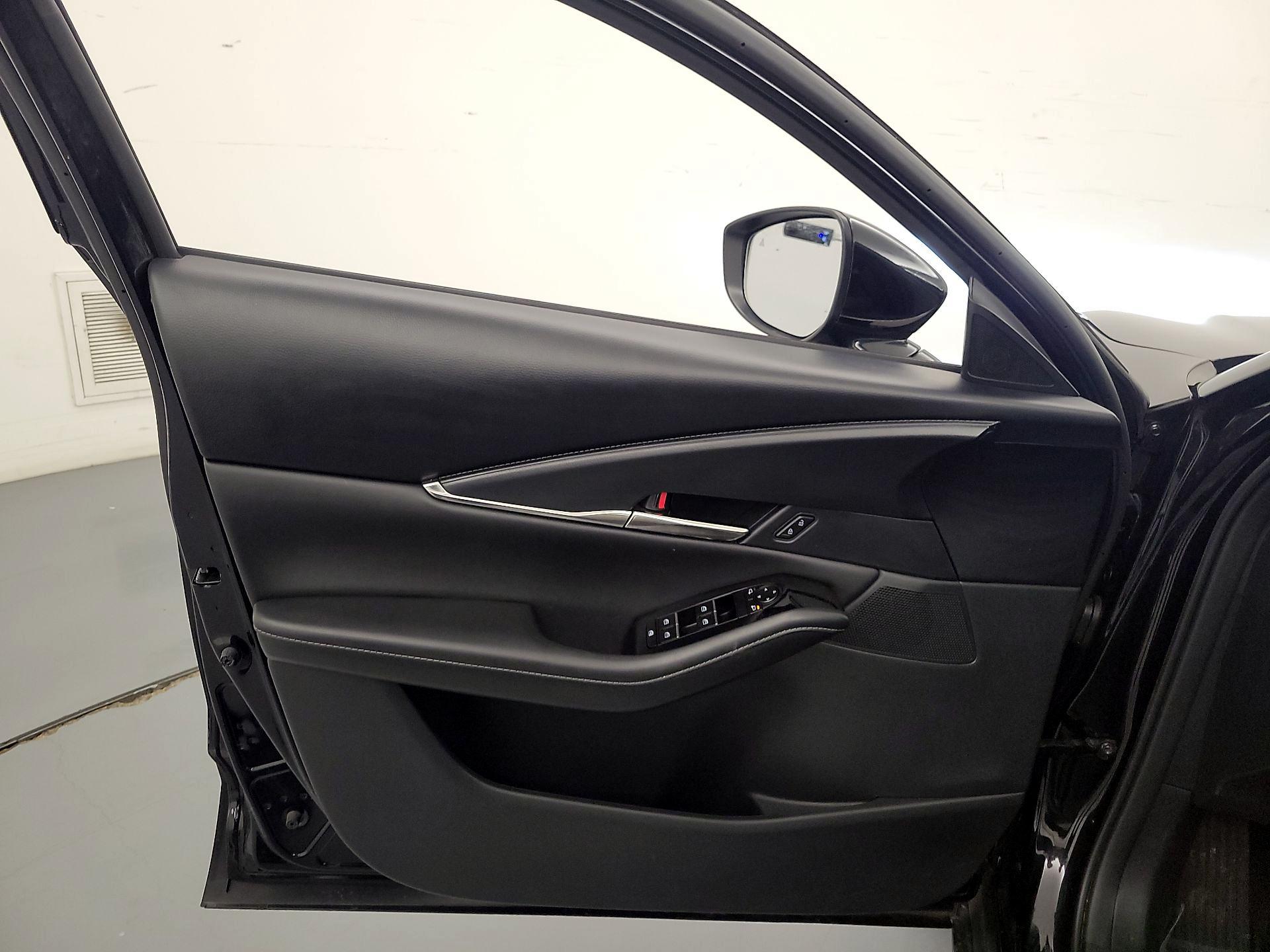 Thumbnail: 2025 Mazda CX-30 - 12