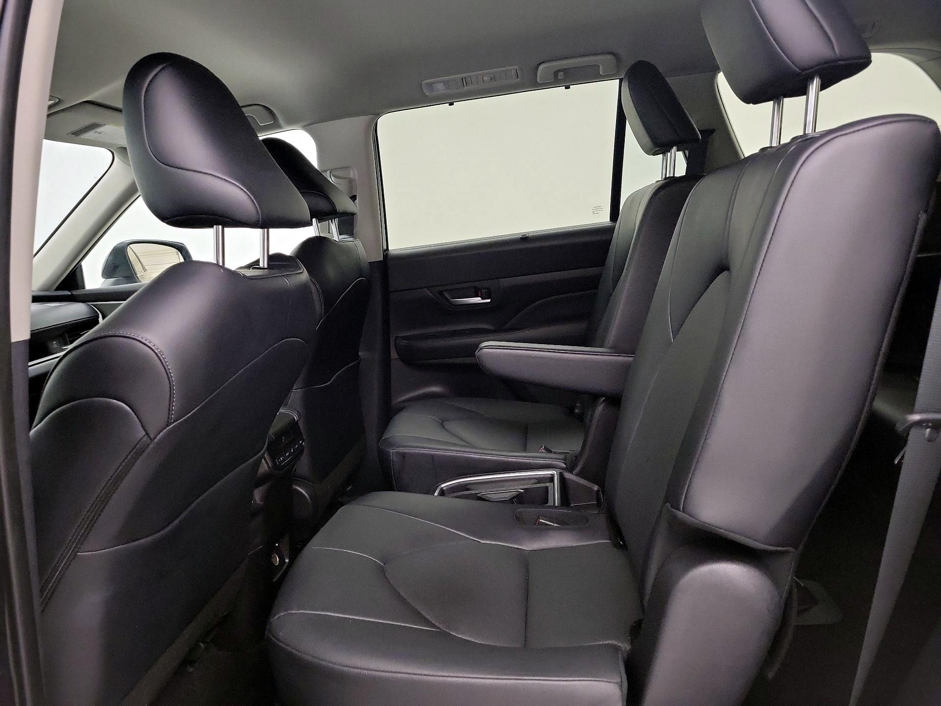 Thumbnail: 2025 Toyota Grand Highlander - 19