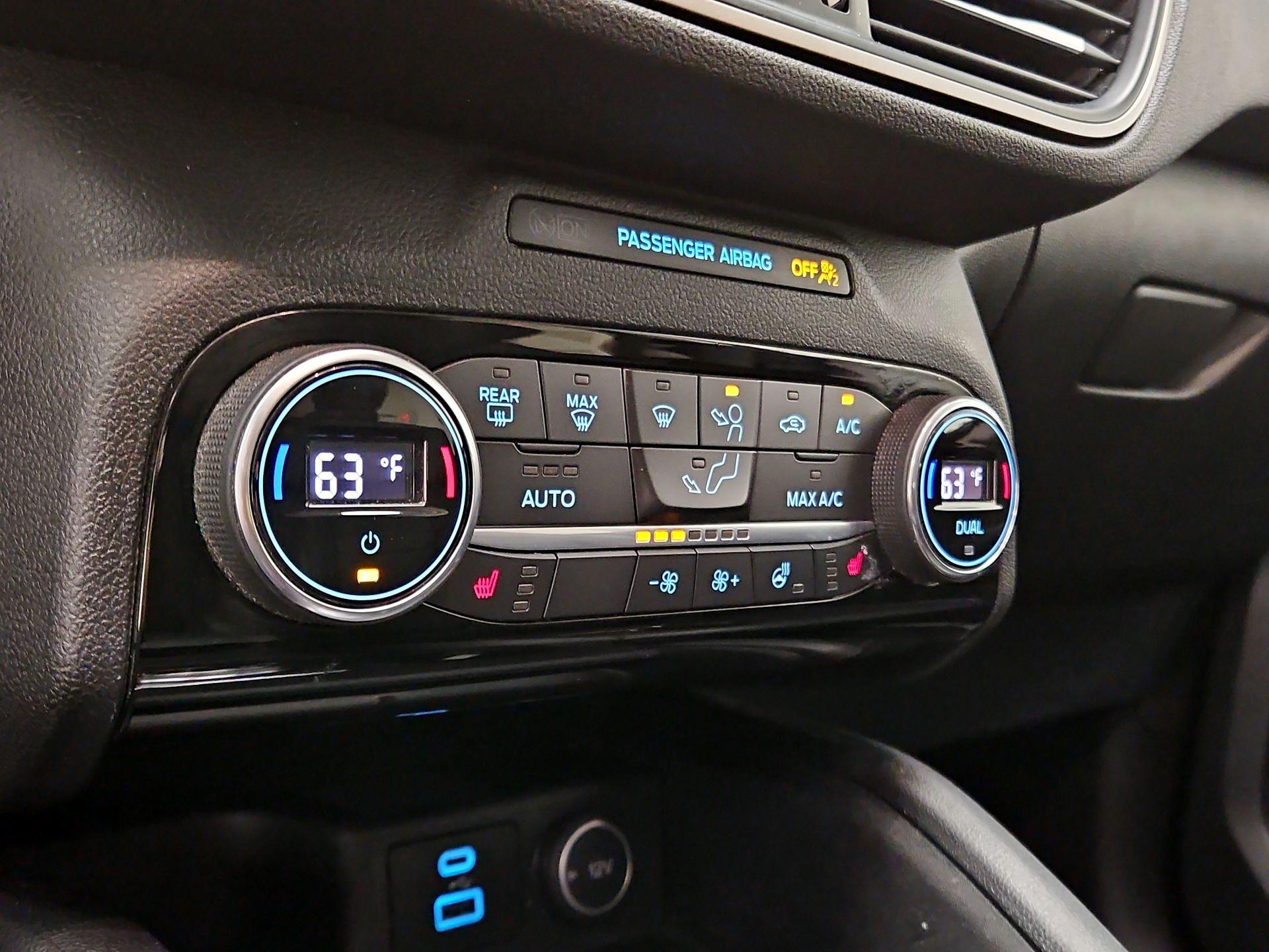 Thumbnail: 2021 Ford Escape - 17