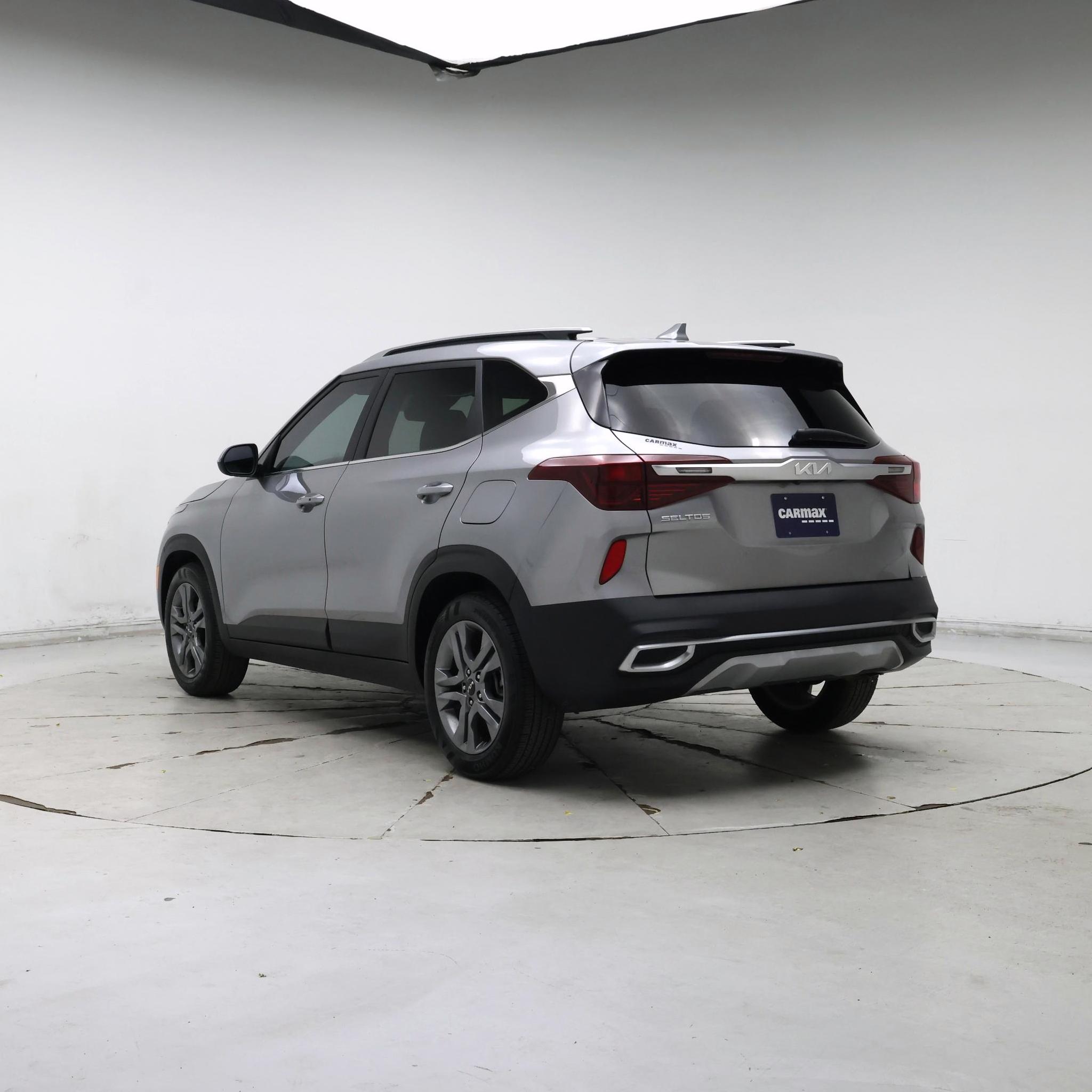 Thumbnail: 2023 Kia Seltos - 2