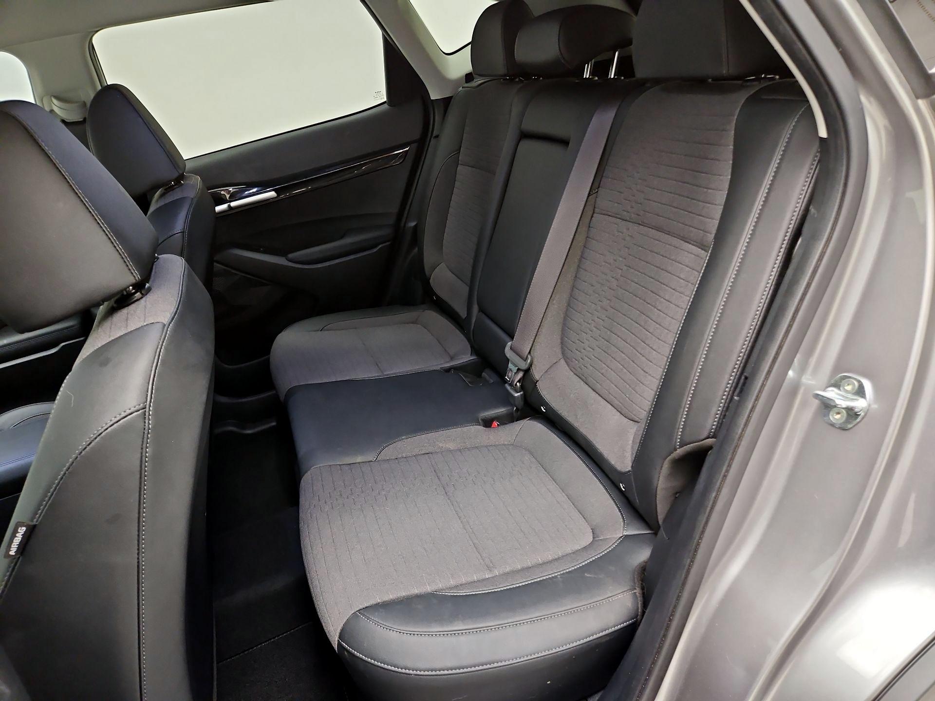 Thumbnail: 2023 Kia Seltos - 19