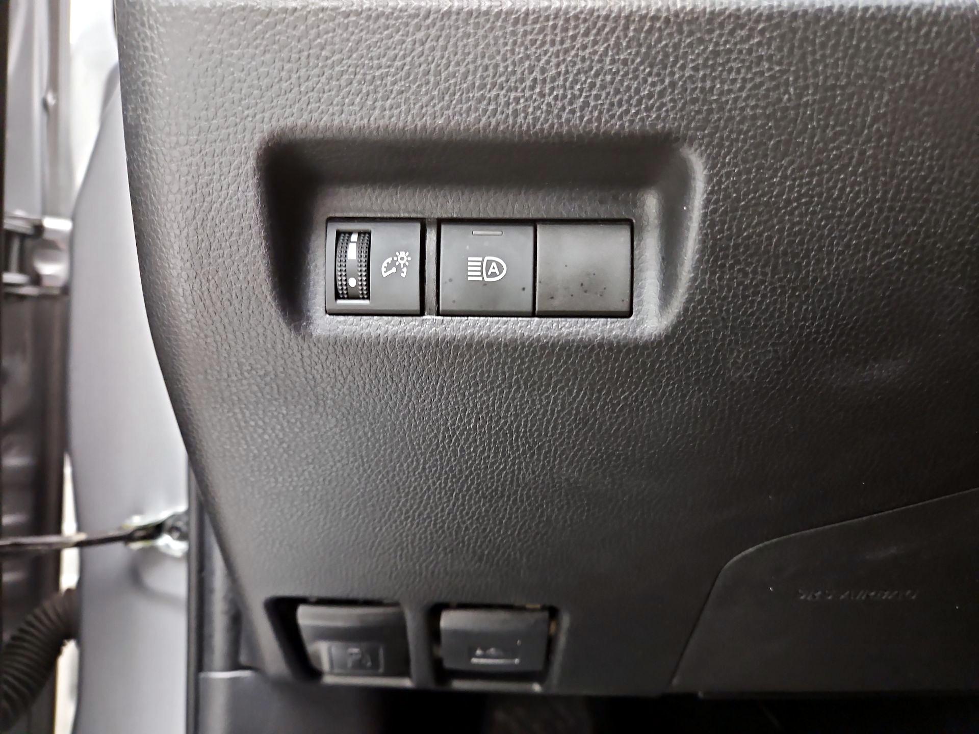 Thumbnail: 2025 Toyota RAV4 - 13