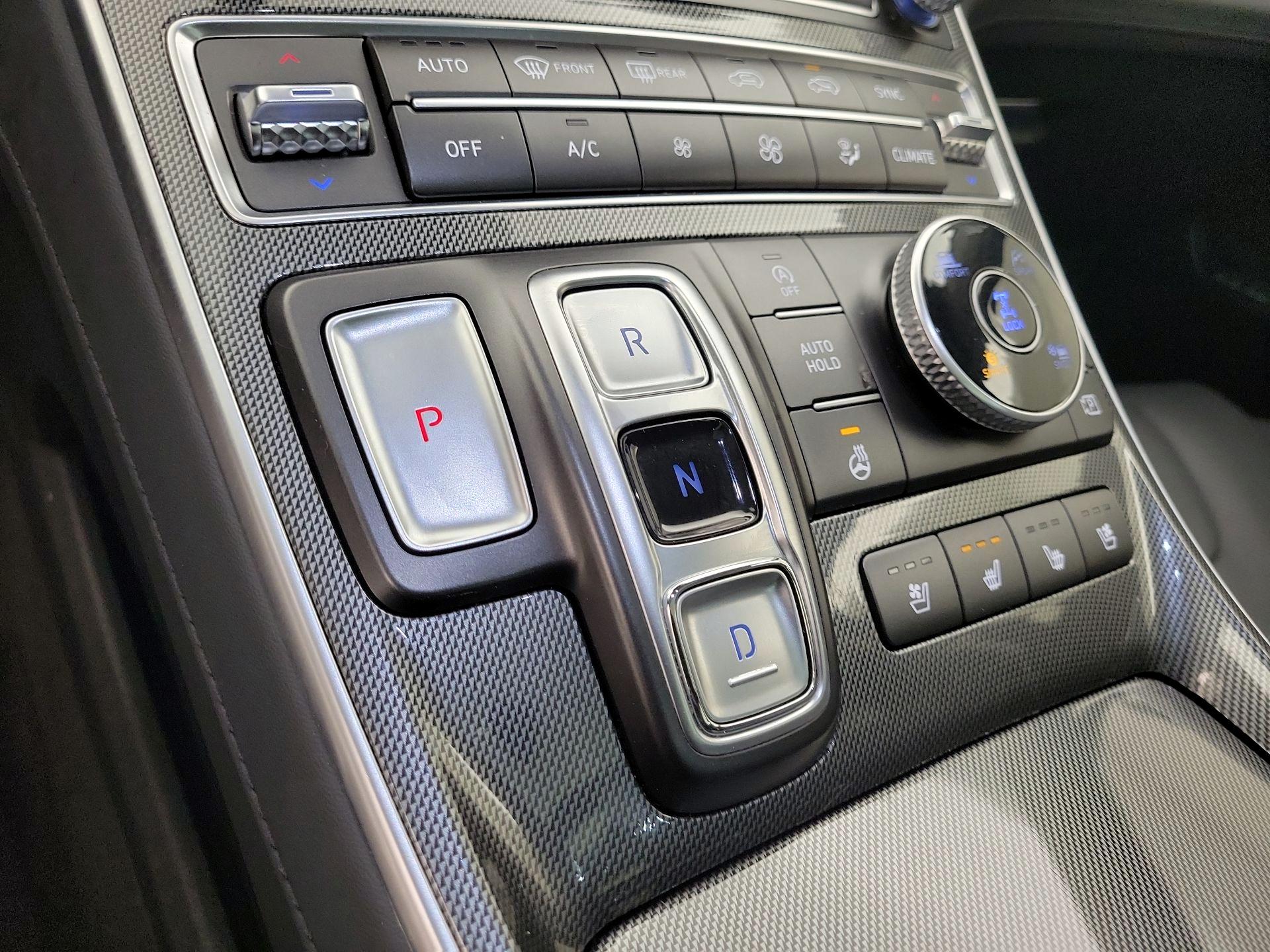 Thumbnail: 2023 Hyundai Santa Fe - 18