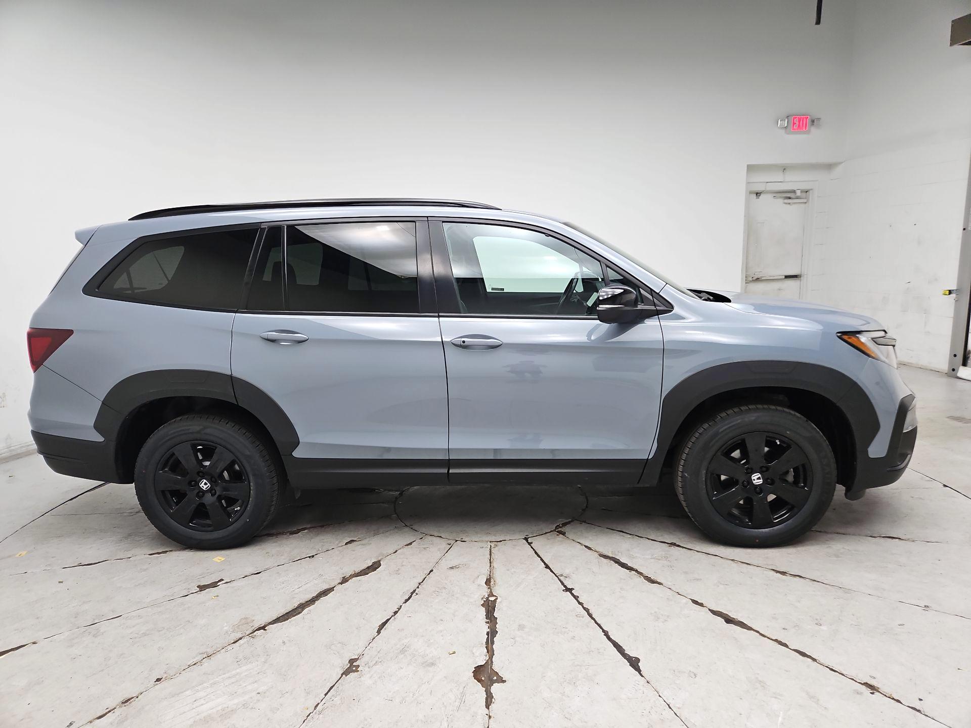 Thumbnail: 2022 Honda Pilot - 4