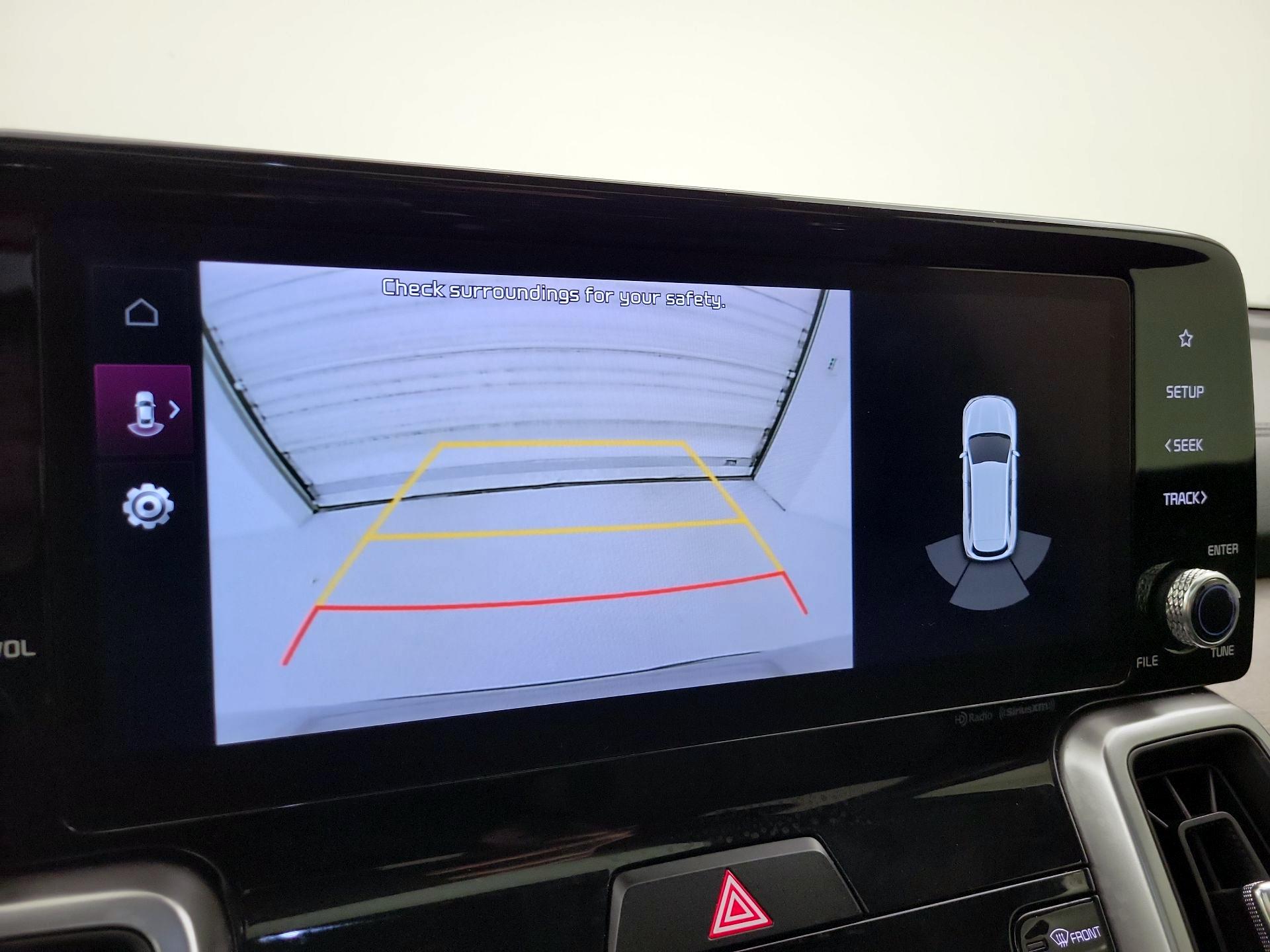 Thumbnail: 2023 Kia Sorento - 12