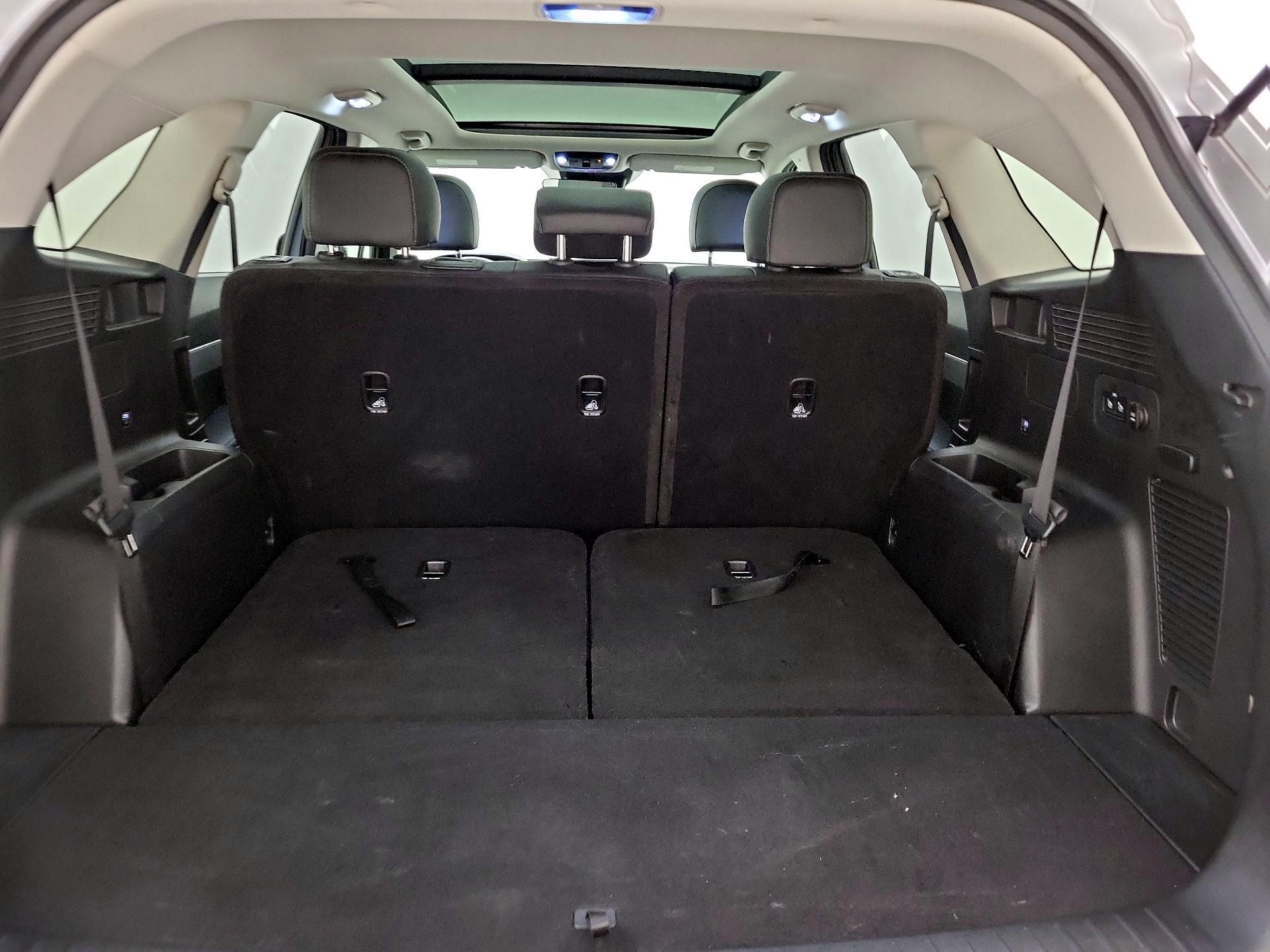 Thumbnail: 2023 Kia Sorento - 19