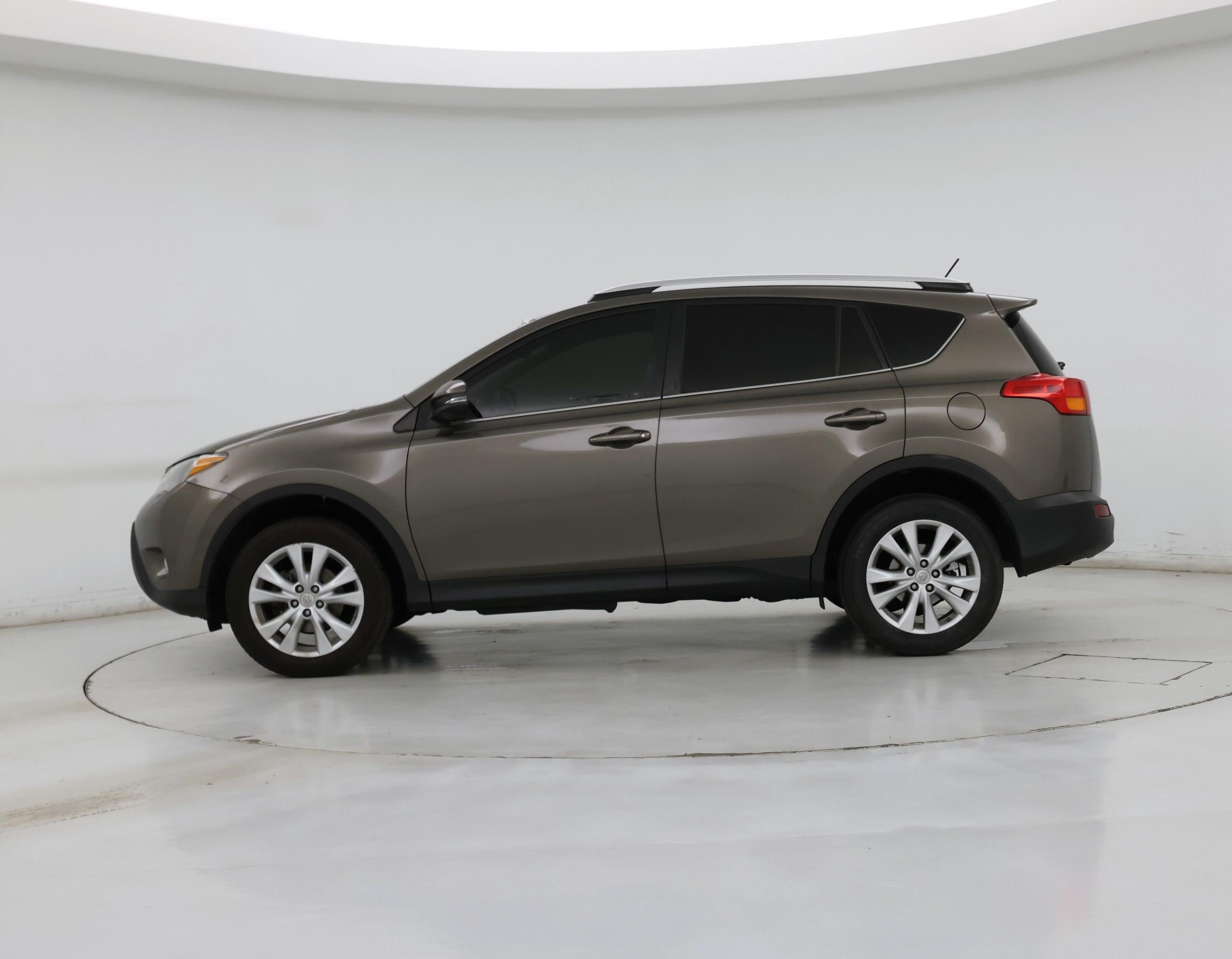 Thumbnail: 2014 Toyota RAV4 - 3