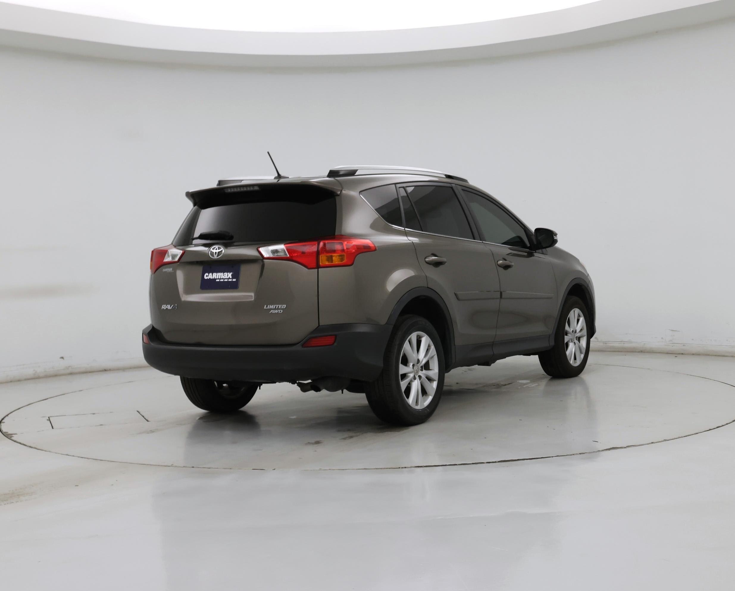 Thumbnail: 2014 Toyota RAV4 - 8
