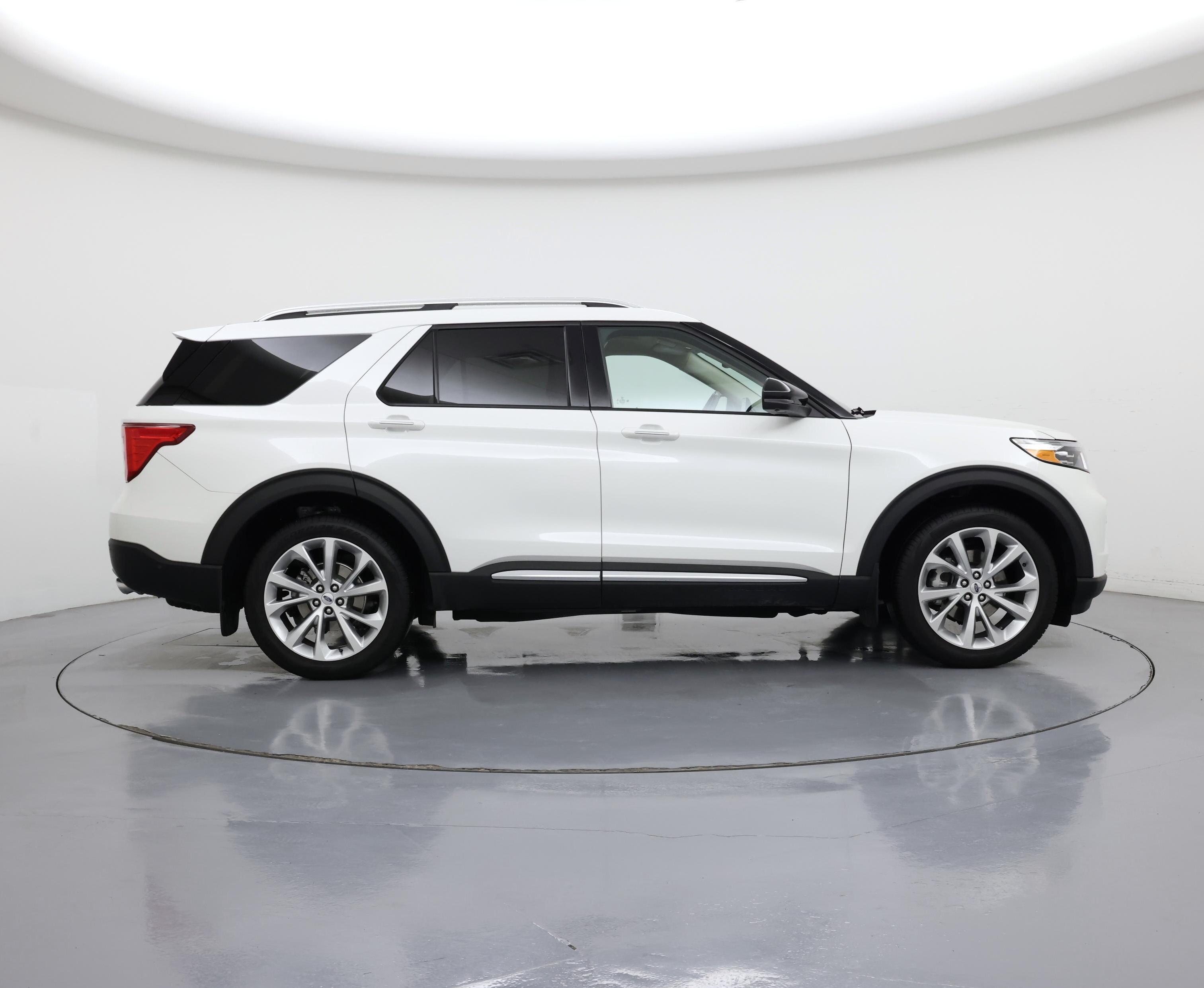 Thumbnail: 2022 Ford Explorer - 7