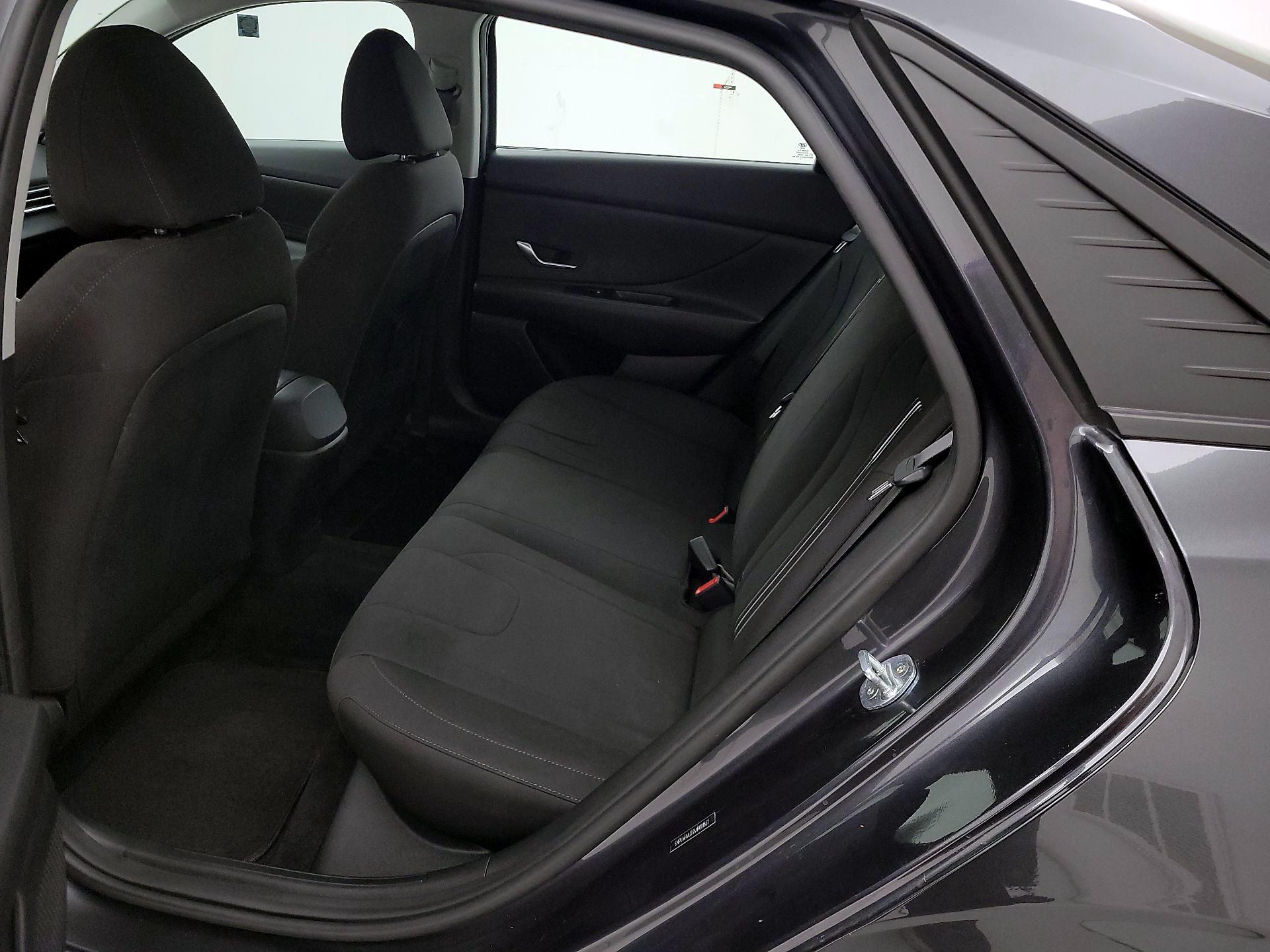 Thumbnail: 2021 Hyundai Elantra - 19