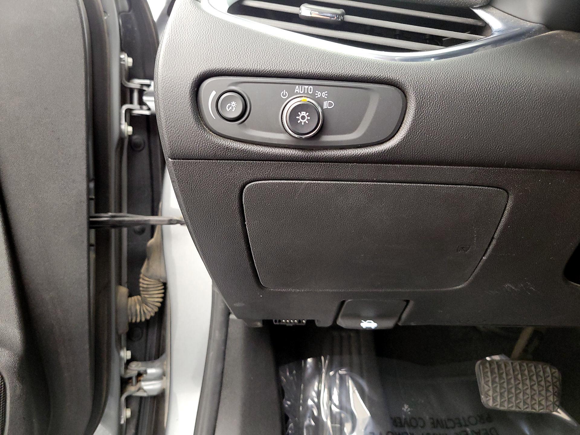 Thumbnail: 2023 Chevrolet Malibu - 13