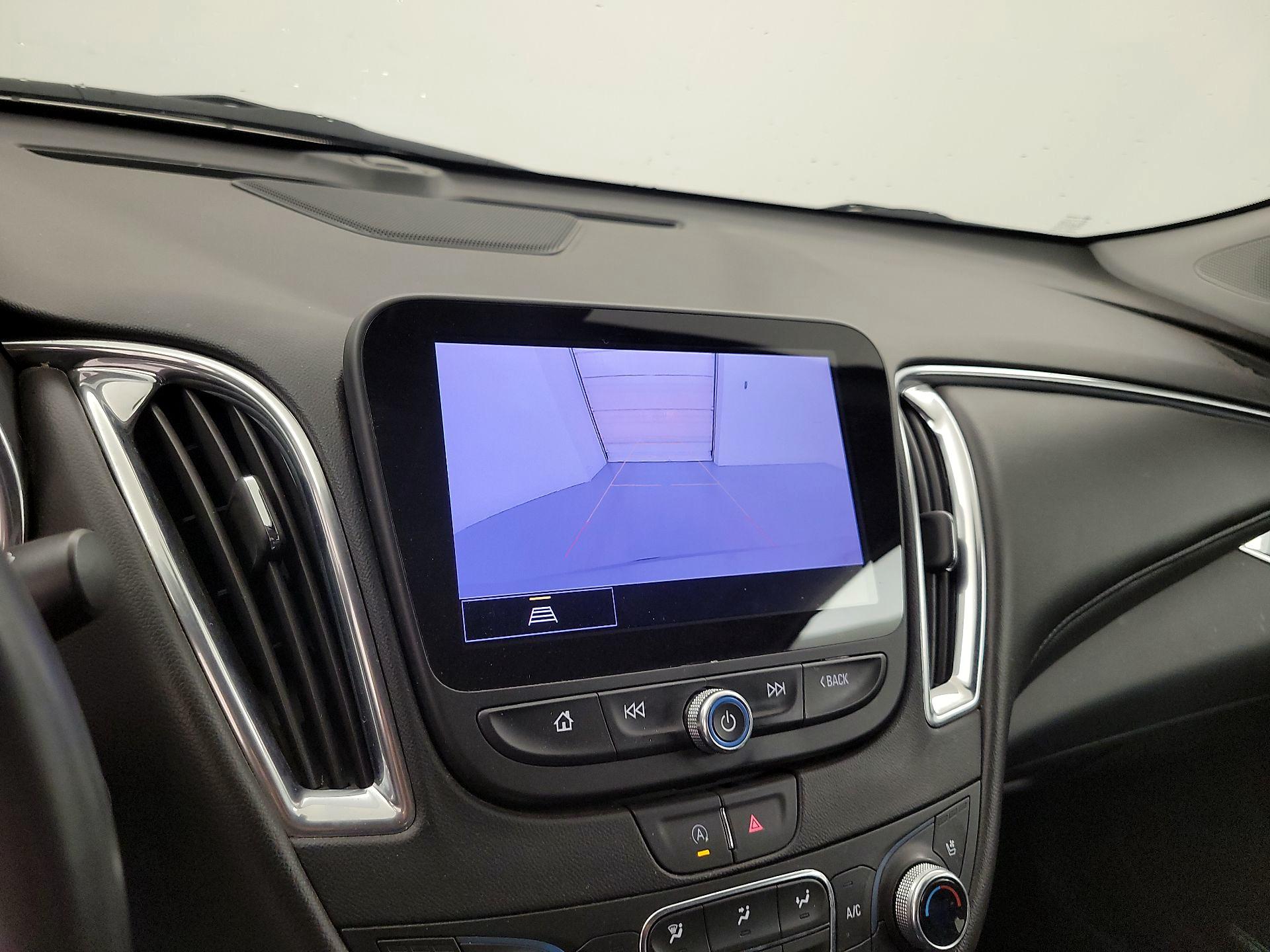 Thumbnail: 2023 Chevrolet Malibu - 14