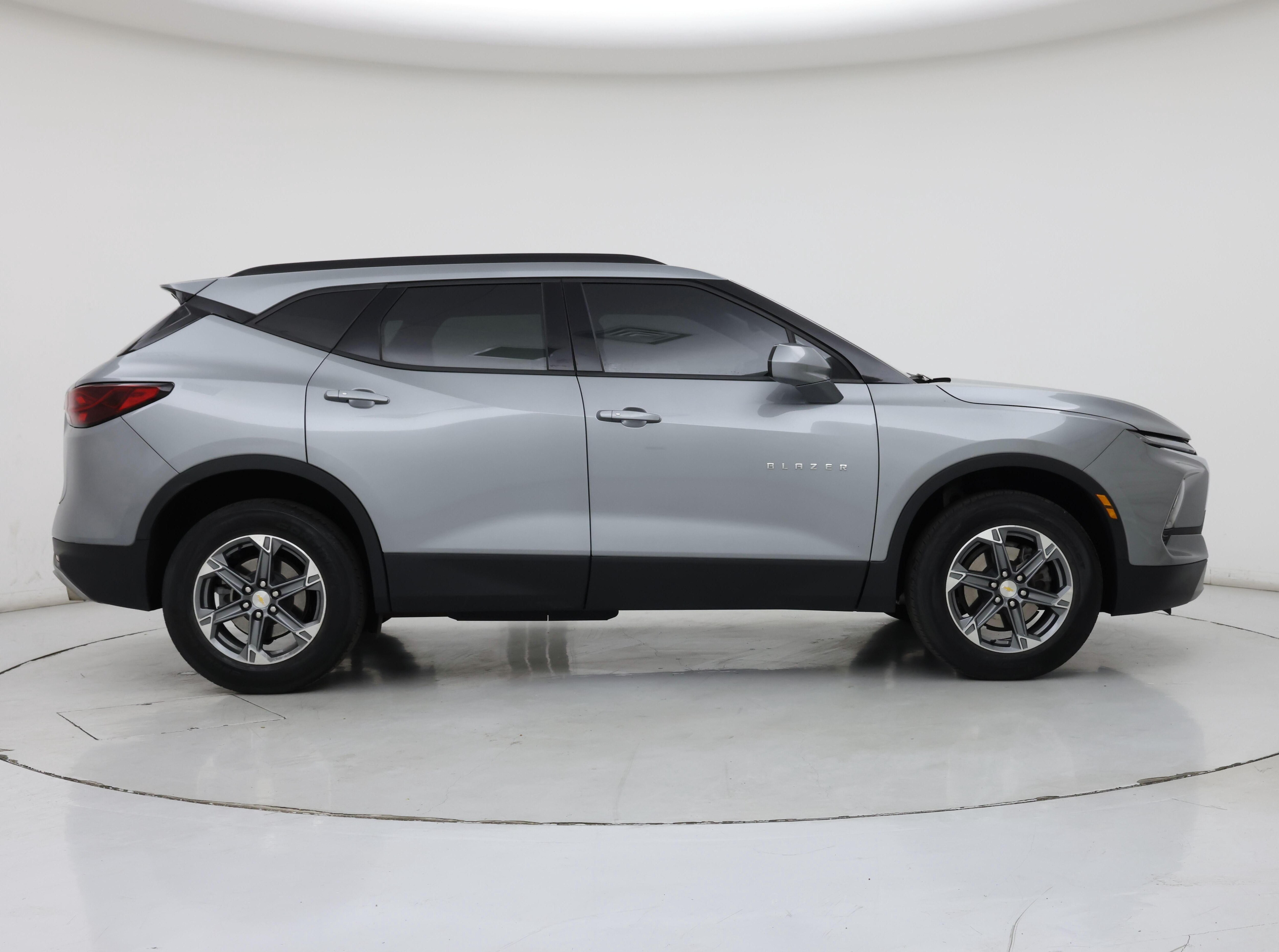 Thumbnail: 2023 Chevrolet Blazer - 7