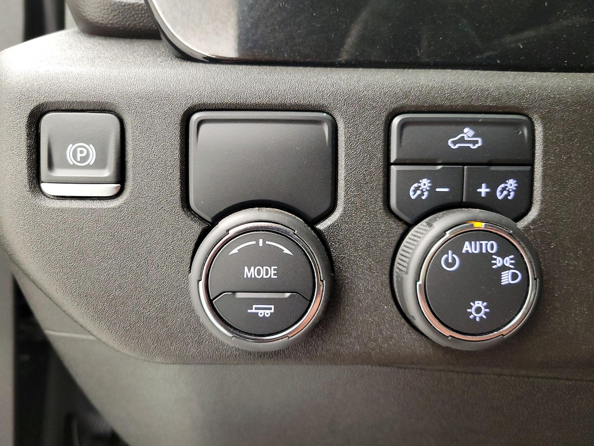 Thumbnail: 2024 Chevrolet Silverado 1500 - 13