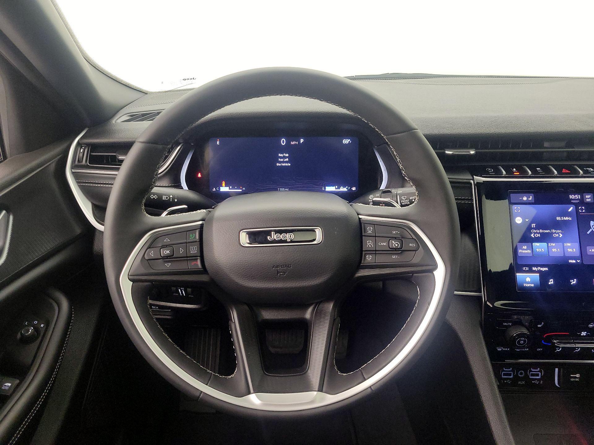 Thumbnail: 2025 Jeep Grand Cherokee - 10