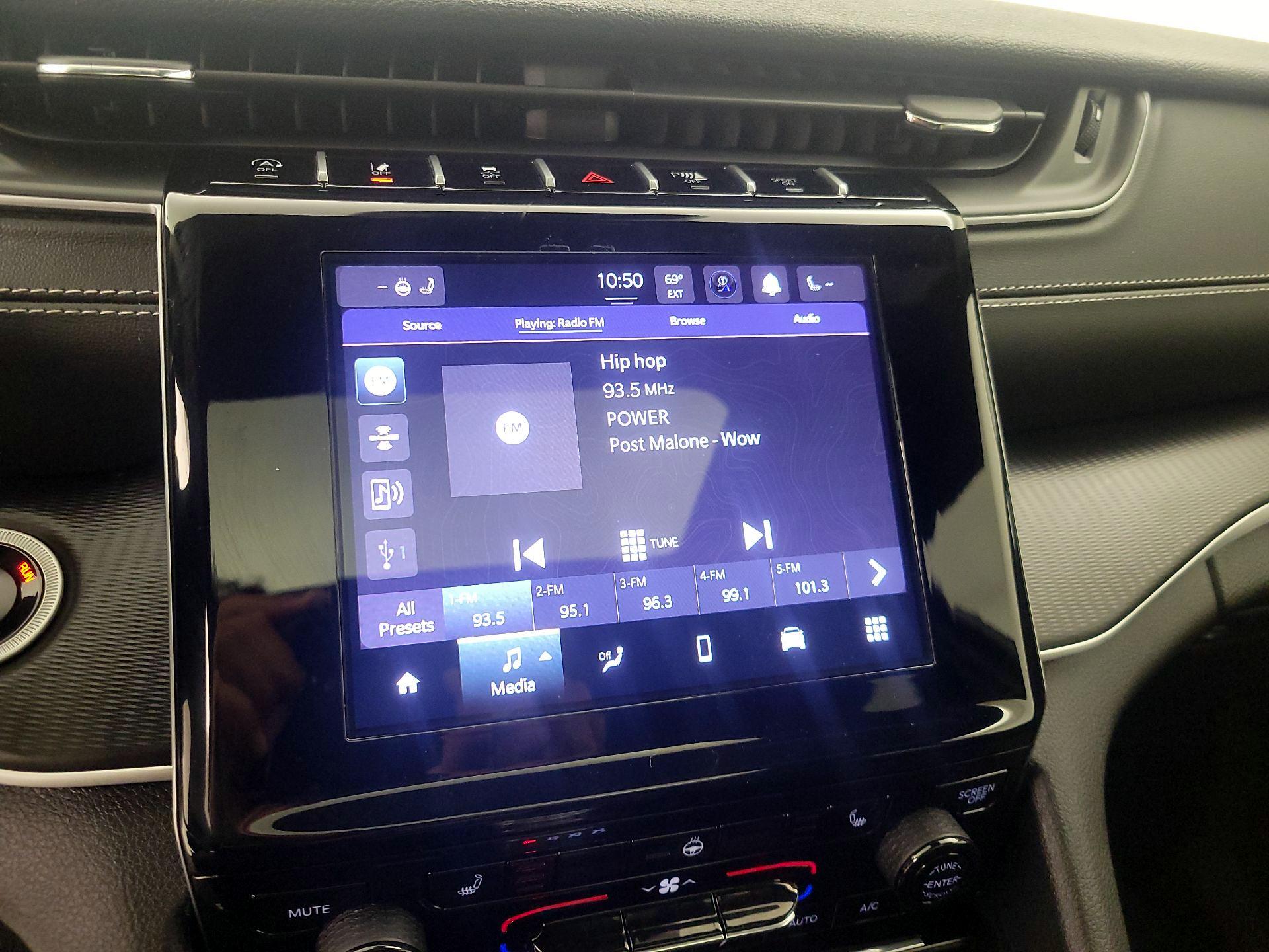 Thumbnail: 2025 Jeep Grand Cherokee - 15