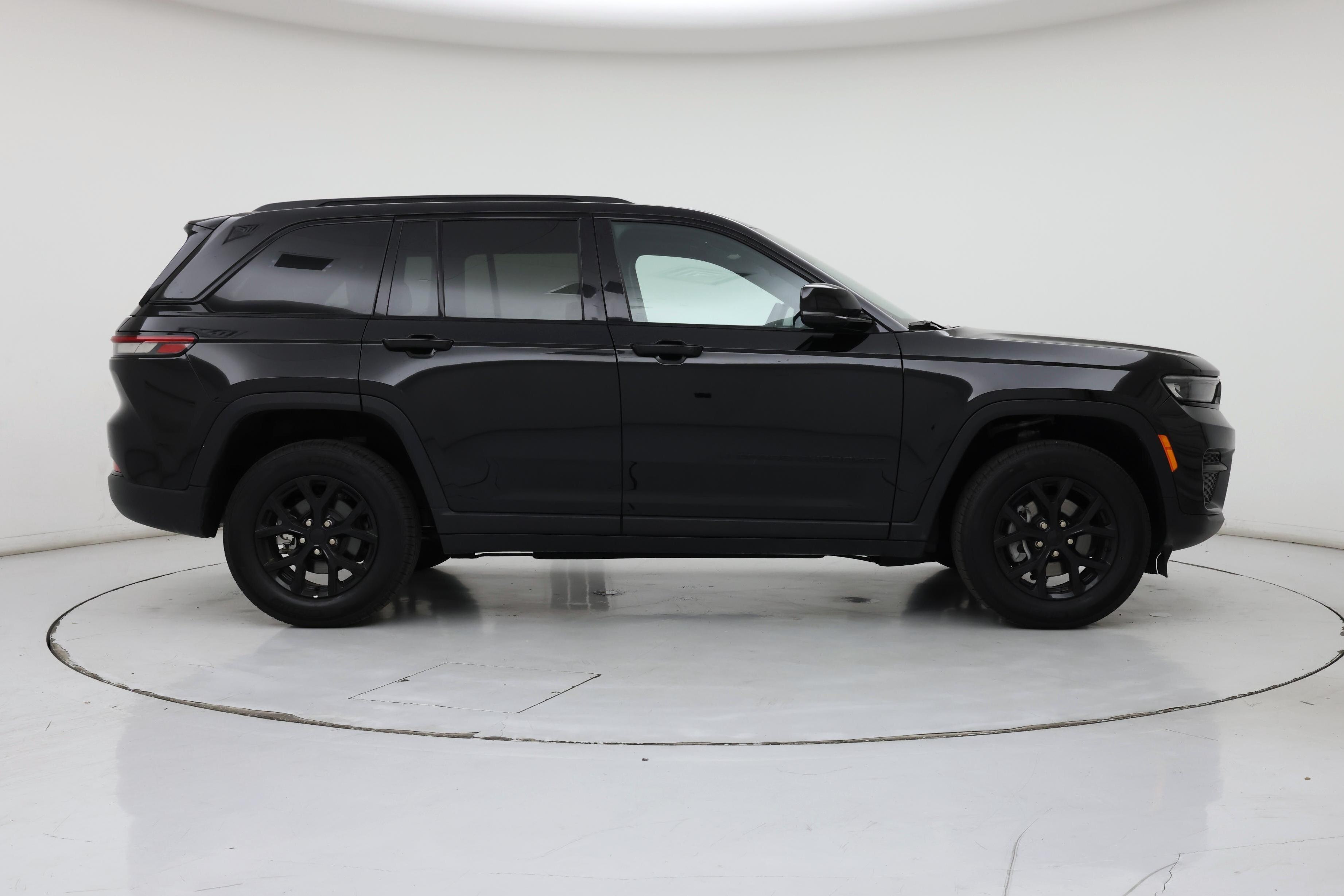 Thumbnail: 2025 Jeep Grand Cherokee - 7