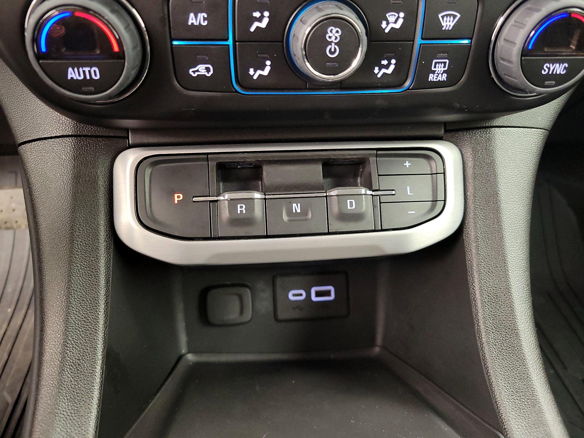 Thumbnail: 2023 GMC Acadia - 17